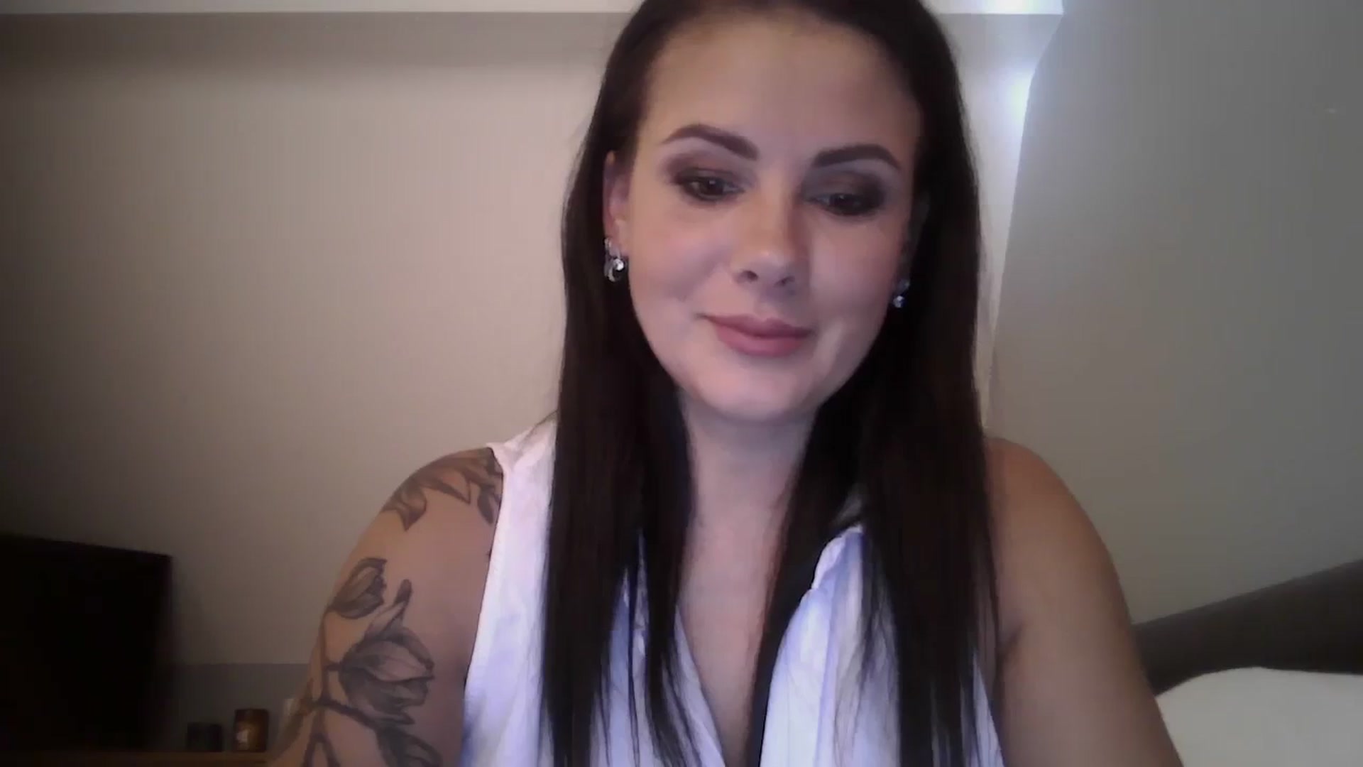 Gallery image thumbnail from FitBaby's myfreecams stream on, 11/15/2023, 12:56 image 20 of 20