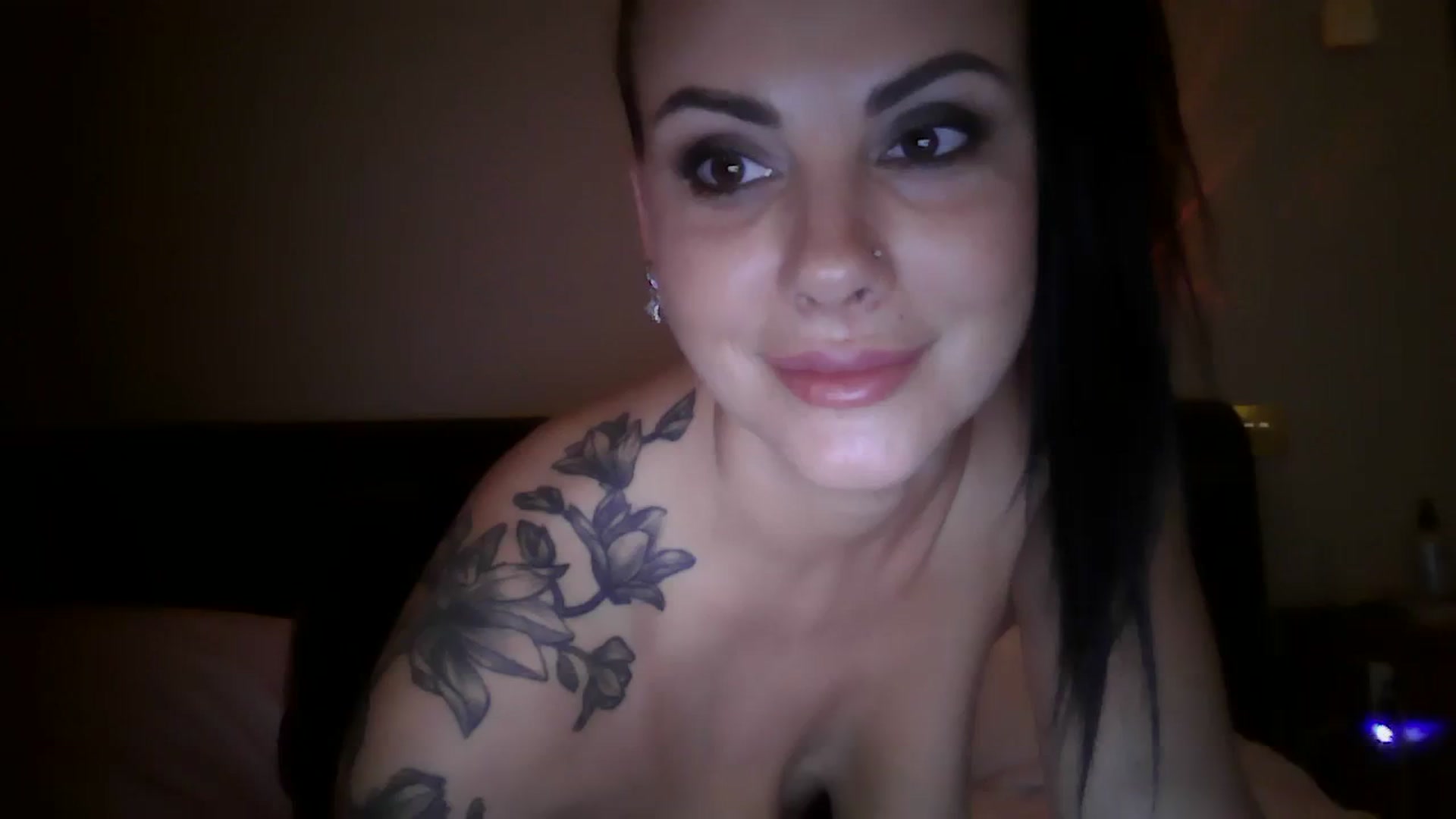 Gallery image thumbnail from FitBaby's myfreecams stream on, 11/15/2023, 16:11 image 1 of 20