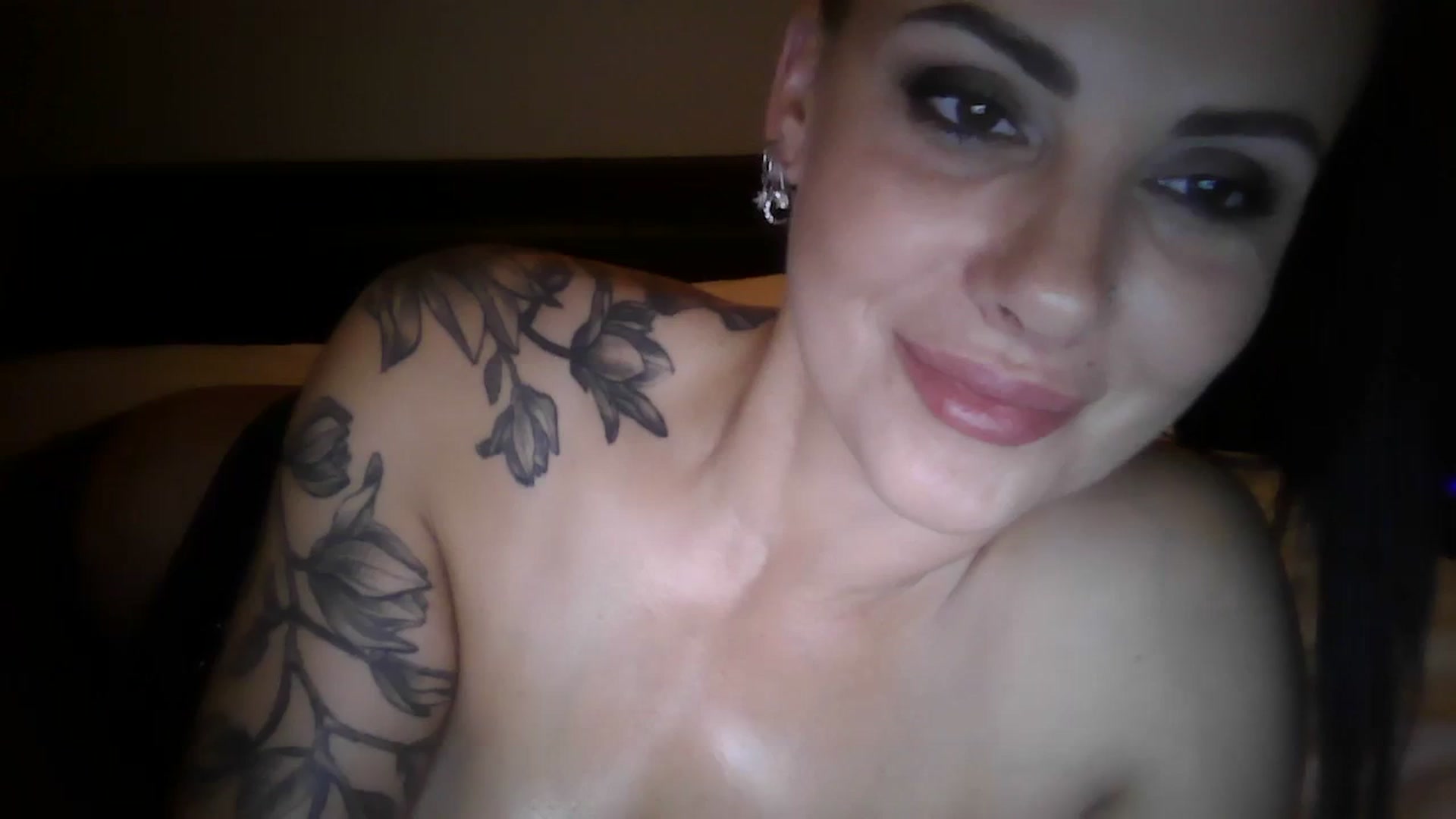 Gallery image thumbnail from FitBaby's myfreecams stream on, 11/15/2023, 16:11 image 14 of 20