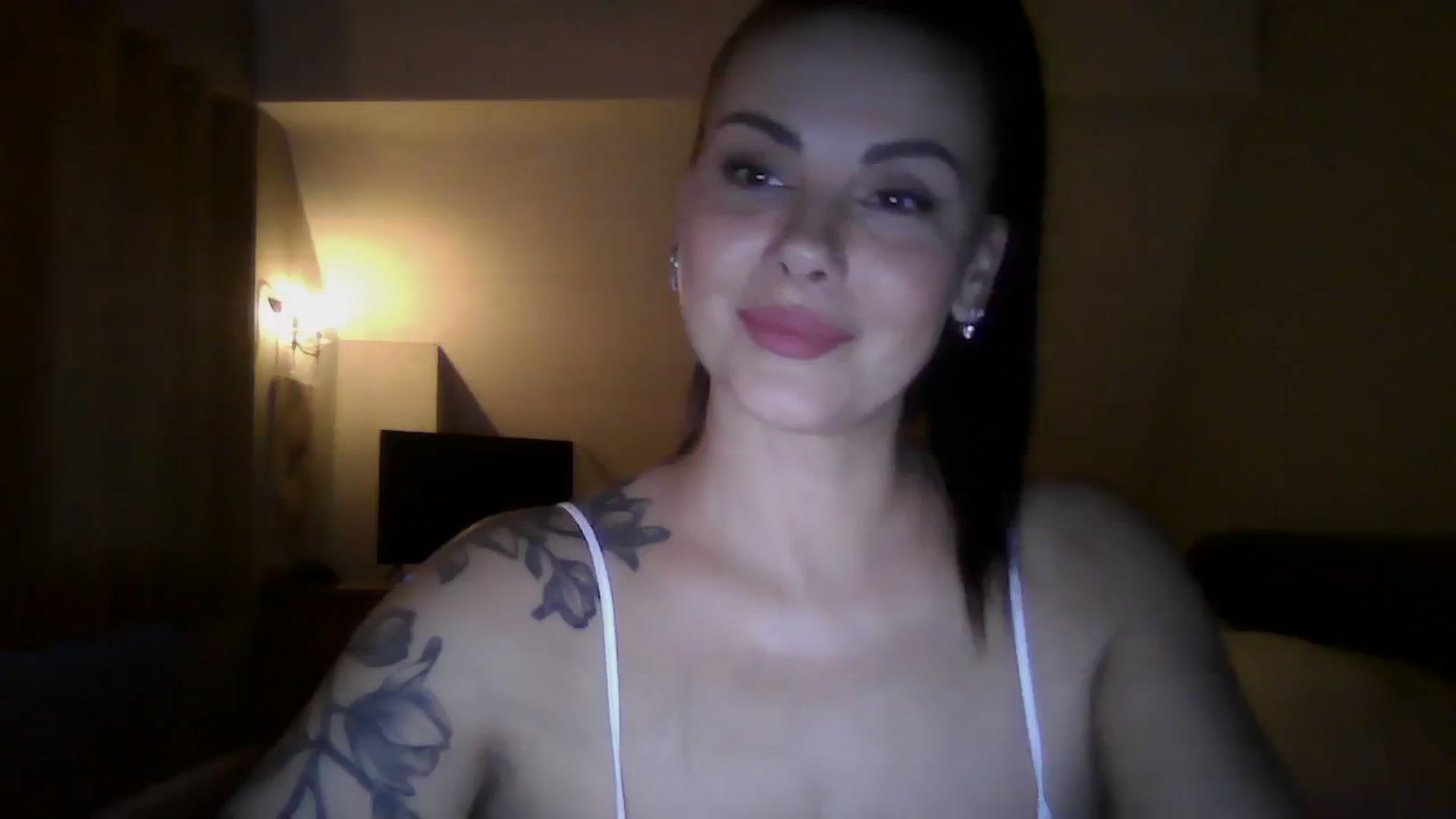 Gallery image thumbnail from FitBaby's myfreecams stream on, 11/17/2023, 16:41 image 8 of 20