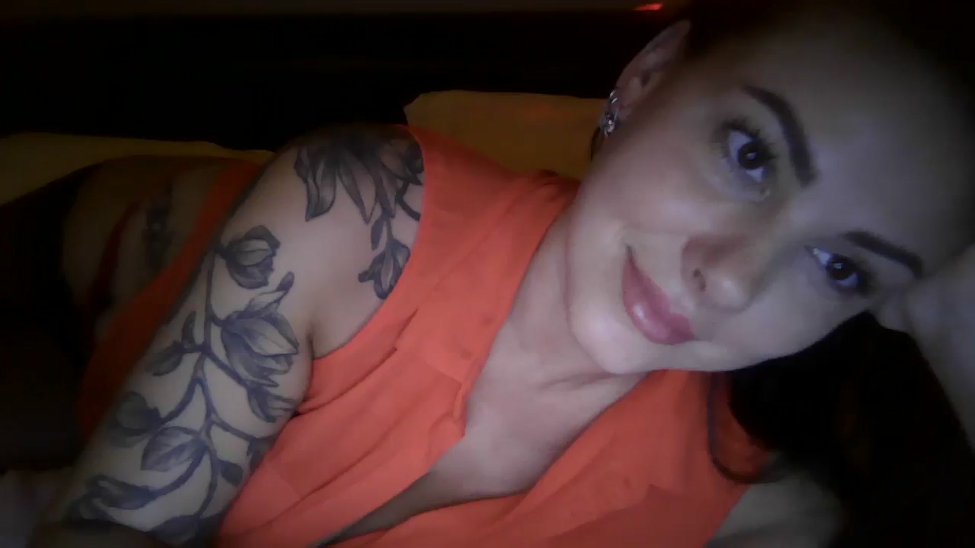 Gallery image thumbnail from FitBaby's myfreecams stream on, 11/20/2023, 16:56 image 18 of 20