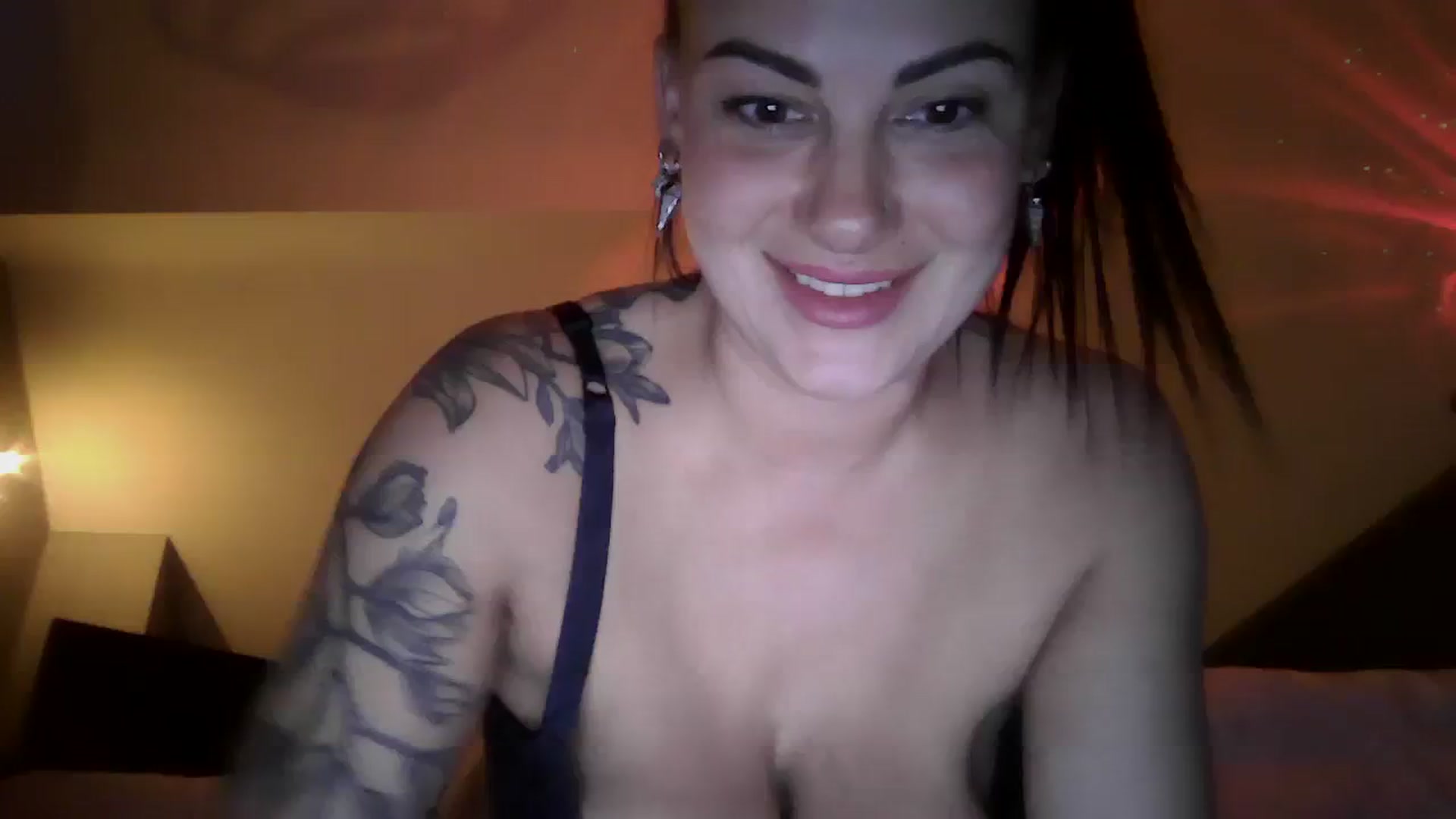 Gallery image thumbnail from FitBaby's myfreecams stream on, 12/01/2023, 16:18 image 1 of 20