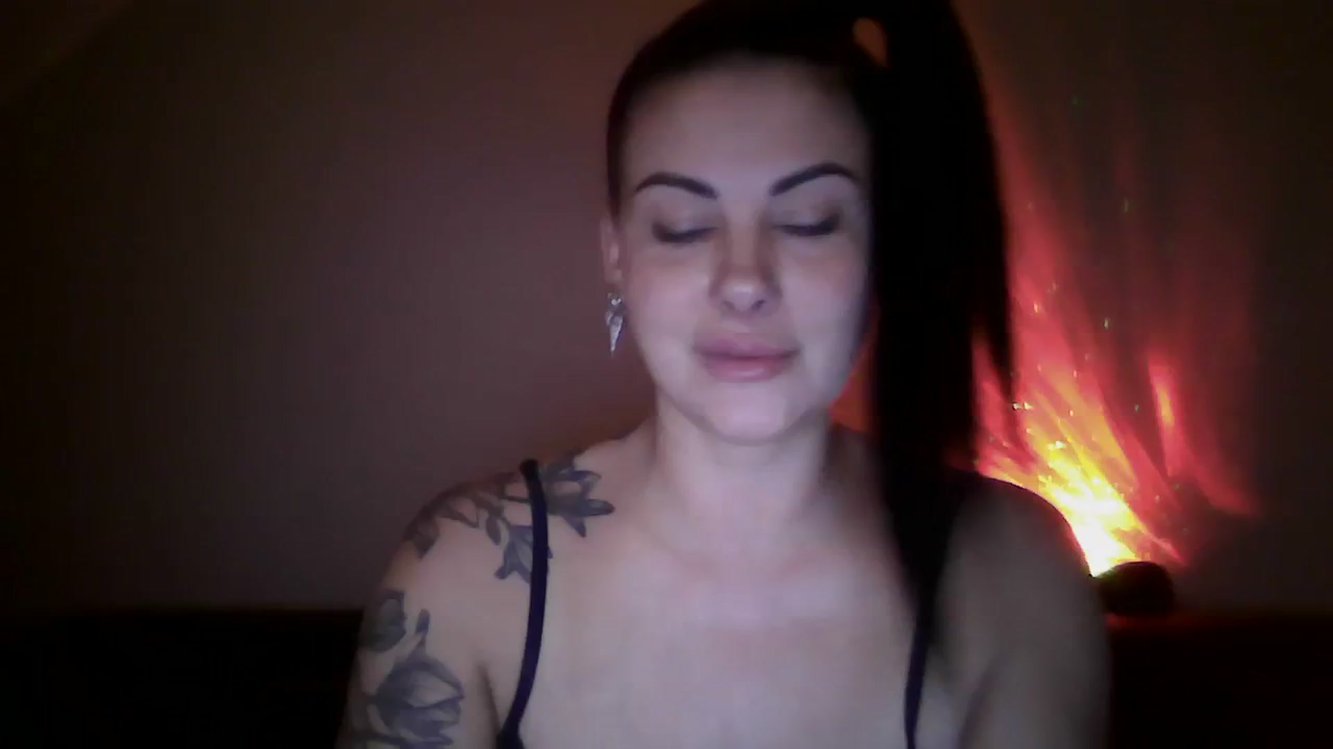 Gallery image thumbnail from FitBaby's myfreecams stream on, 12/01/2023, 18:32 image 8 of 20