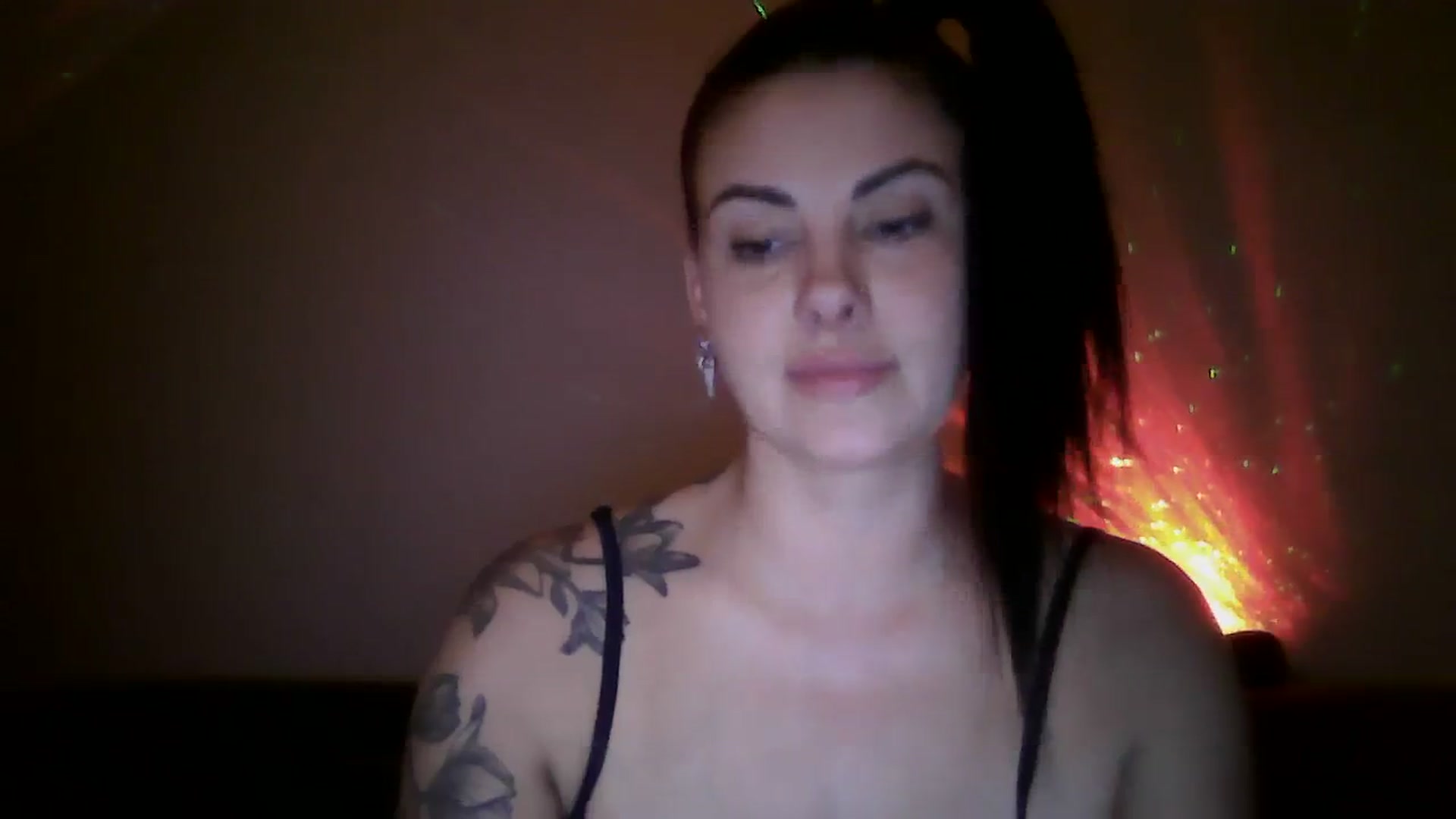 Gallery image thumbnail from FitBaby's myfreecams stream on, 12/01/2023, 18:32 image 5 of 20