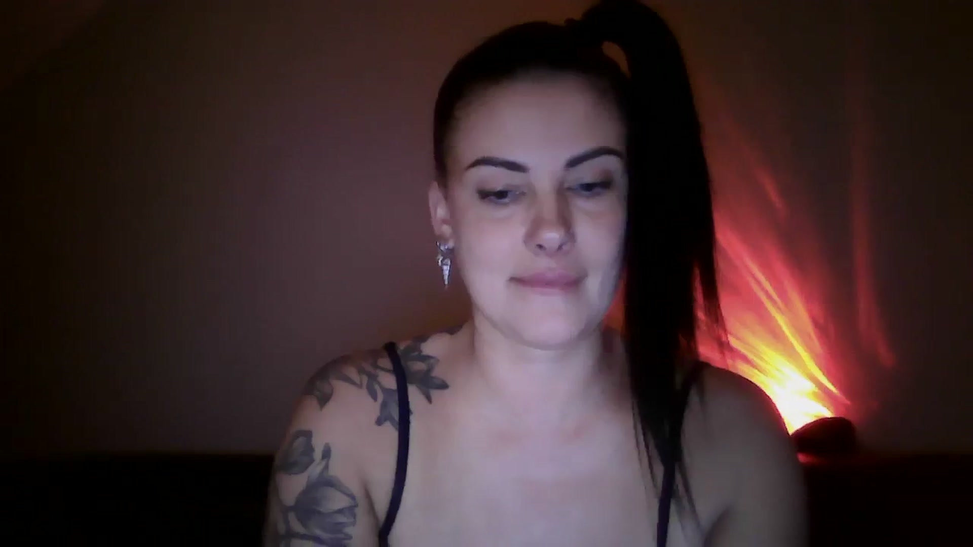 Gallery image thumbnail from FitBaby's myfreecams stream on, 12/01/2023, 18:32 image 11 of 20