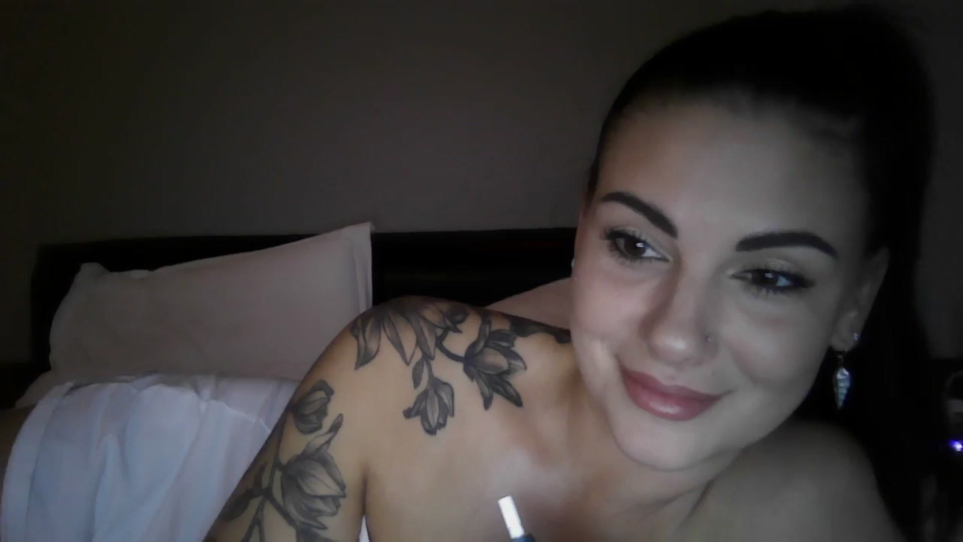 Gallery image thumbnail from FitBaby's myfreecams stream on, 12/07/2023, 15:16 image 15 of 20