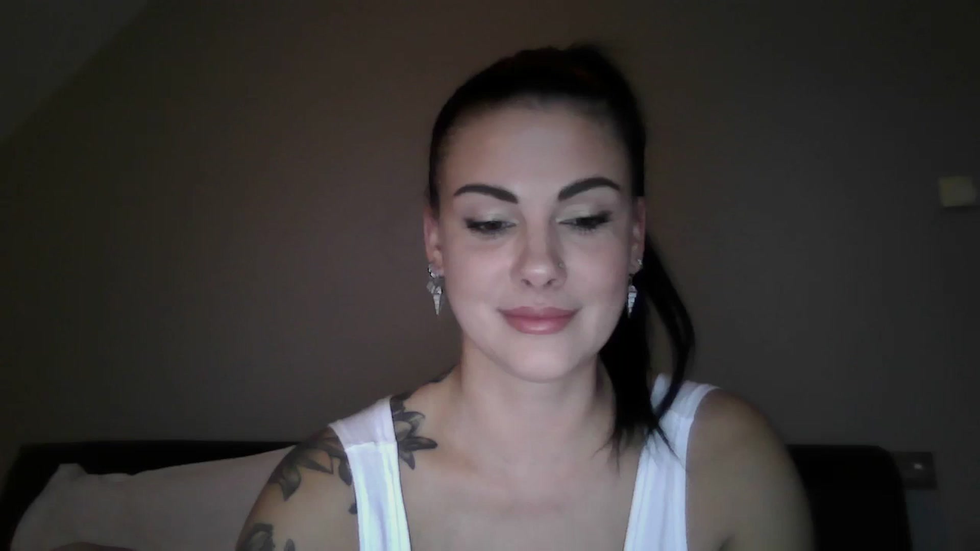 Gallery image thumbnail from FitBaby's myfreecams stream on, 12/07/2023, 15:16 image 7 of 20