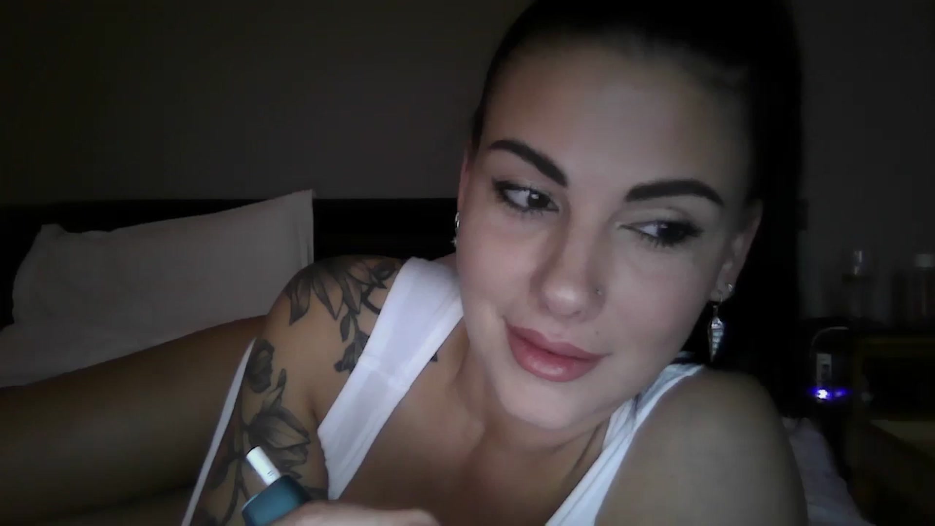 Gallery image thumbnail from FitBaby's myfreecams stream on, 12/07/2023, 15:16 image 2 of 20