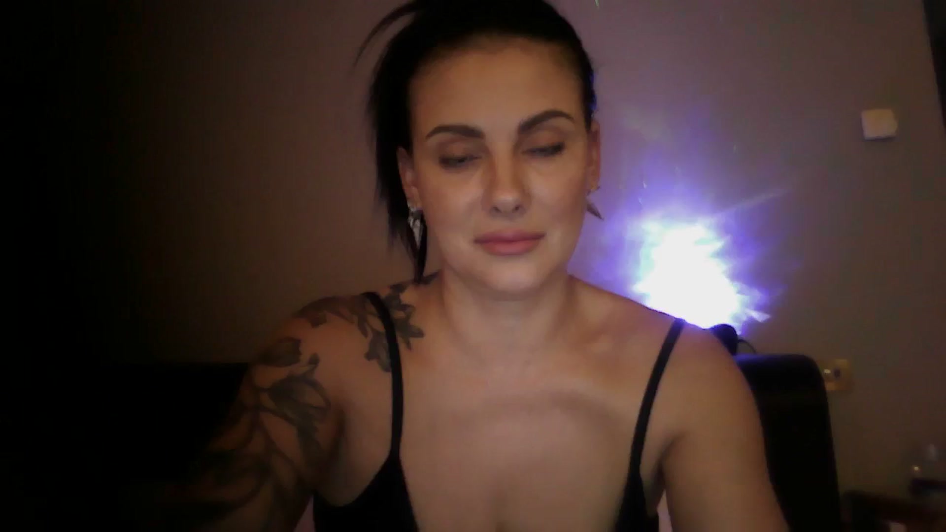 Gallery image thumbnail from FitBaby's myfreecams stream on, 12/11/2023, 14:55 image 16 of 20
