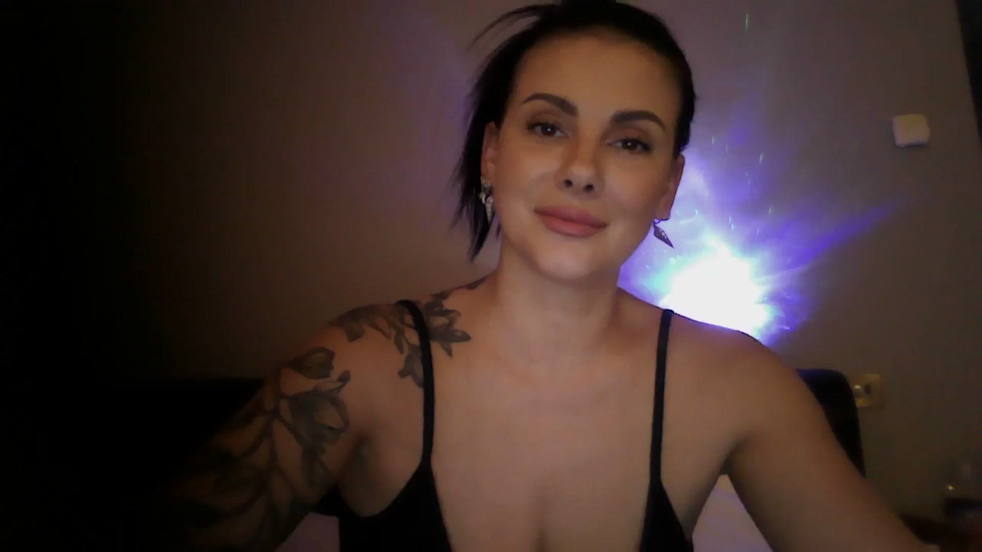Gallery image thumbnail from FitBaby's myfreecams stream on, 12/11/2023, 14:55 image 19 of 20