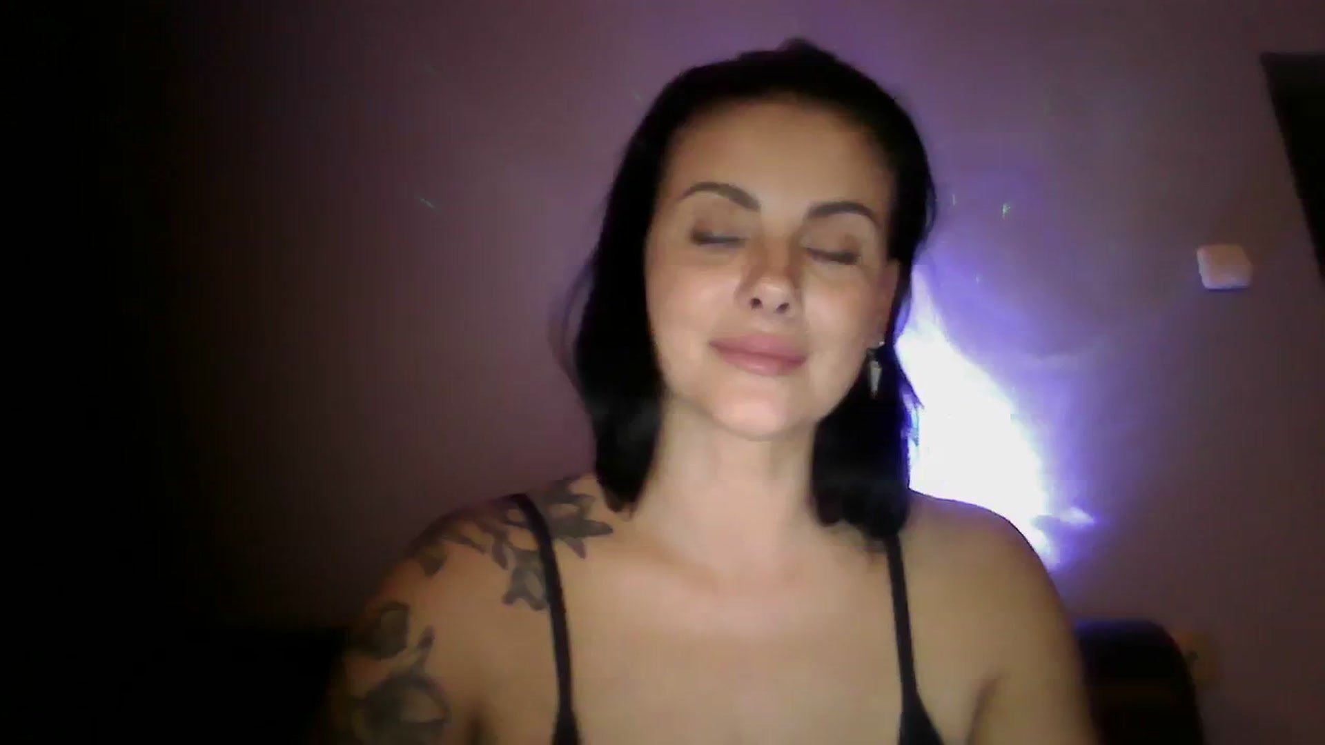 Gallery image thumbnail from FitBaby's myfreecams stream on, 12/11/2023, 16:43 image 4 of 20