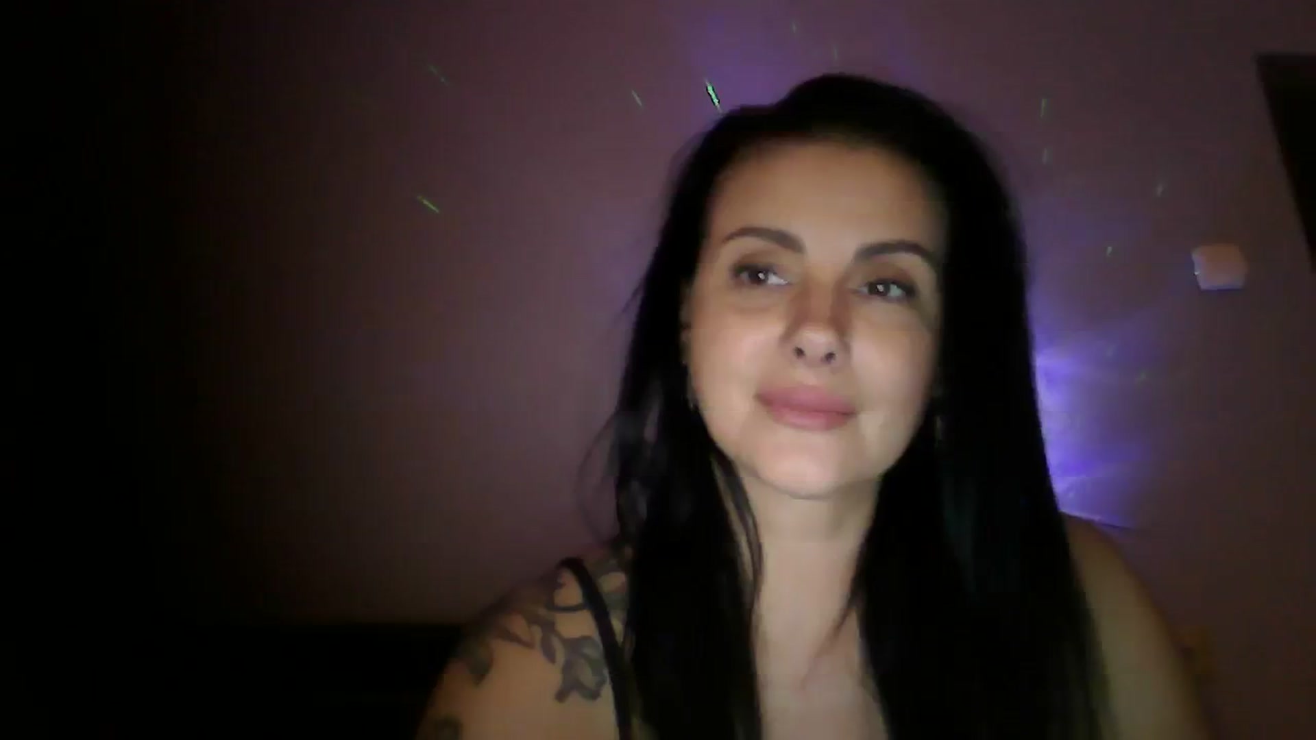 Gallery image thumbnail from FitBaby's myfreecams stream on, 12/11/2023, 16:43 image 17 of 20