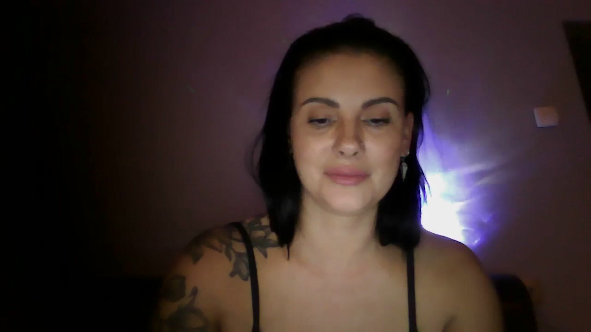 Gallery image thumbnail from FitBaby's myfreecams stream on, 12/11/2023, 16:43 image 5 of 20