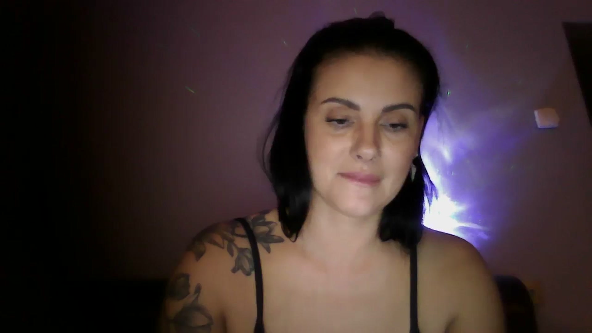 Gallery image thumbnail from FitBaby's myfreecams stream on, 12/11/2023, 16:43 image 3 of 20