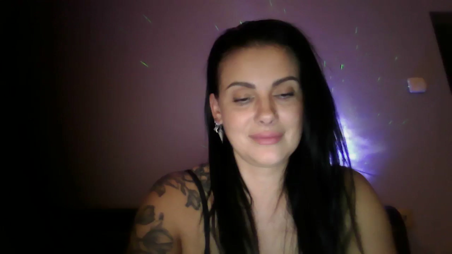 Gallery image thumbnail from FitBaby's myfreecams stream on, 12/11/2023, 16:43 image 14 of 20