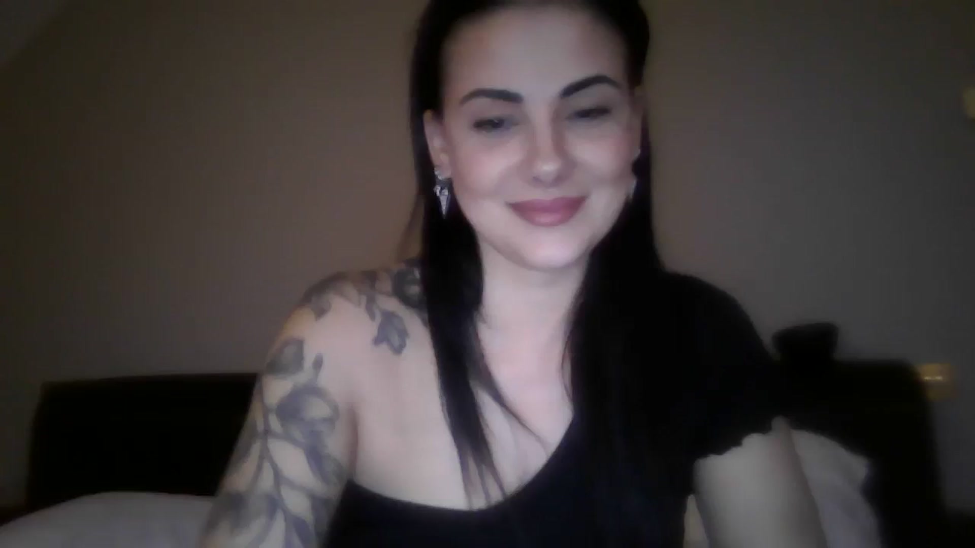 Gallery image thumbnail from FitBaby's myfreecams stream on, 01/04/2024, 15:19 image 15 of 20