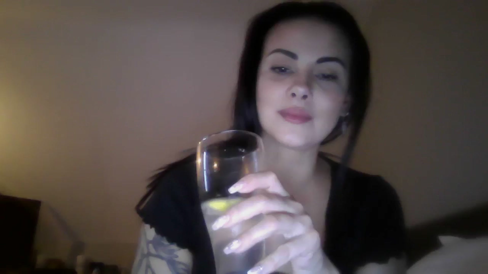 Gallery image thumbnail from FitBaby's myfreecams stream on, 01/04/2024, 15:19 image 9 of 20