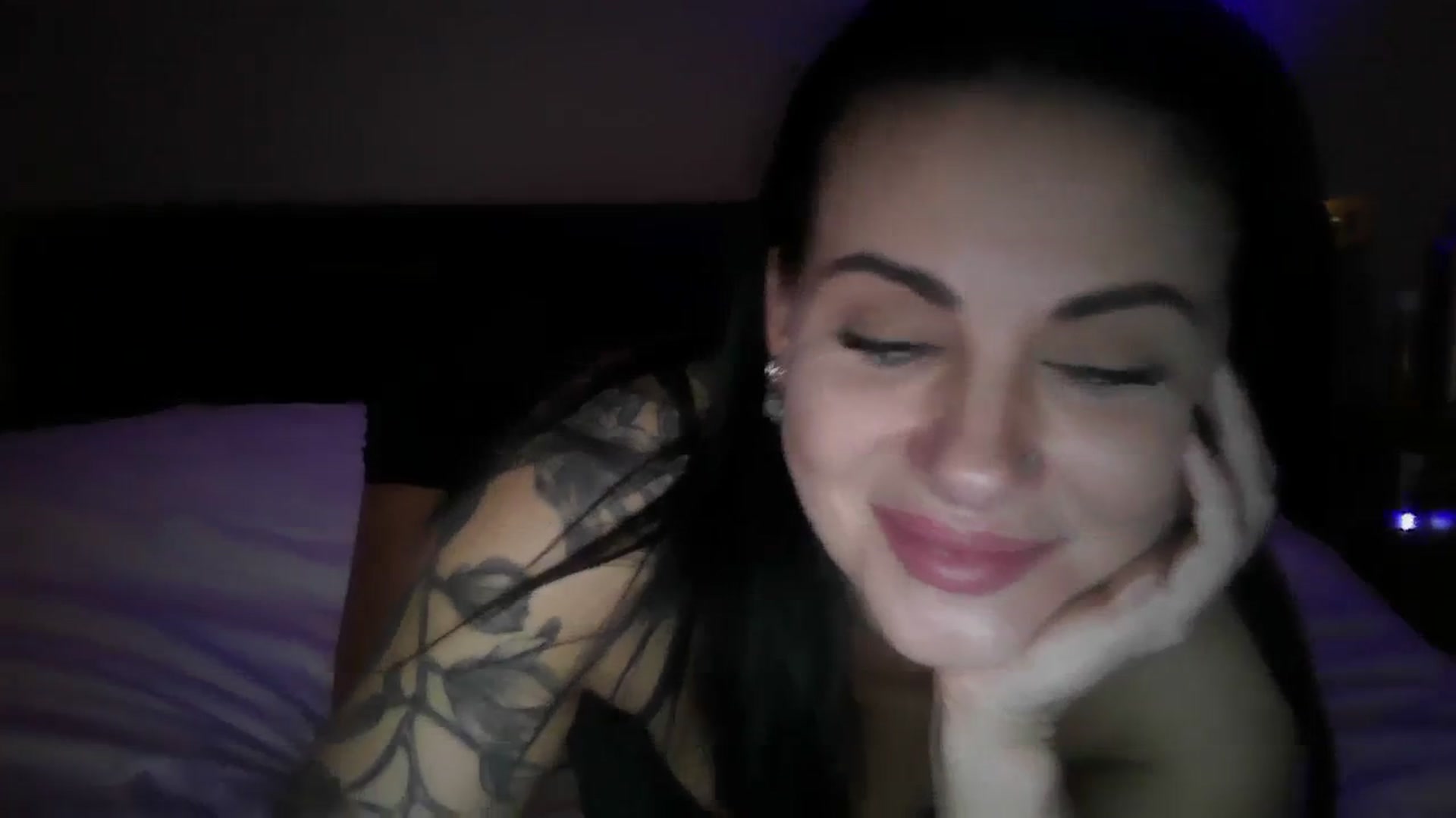 Gallery image thumbnail from FitBaby's myfreecams stream on, 01/24/2024, 18:12 image 4 of 20