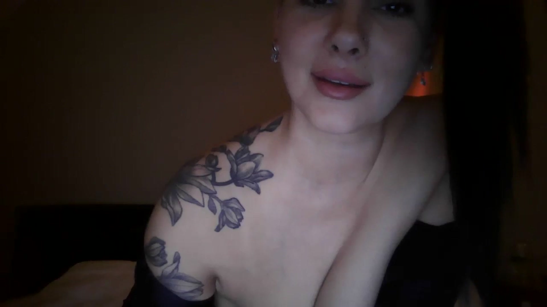 Gallery image thumbnail from FitBaby's myfreecams stream on, 01/25/2024, 16:21 image 10 of 20