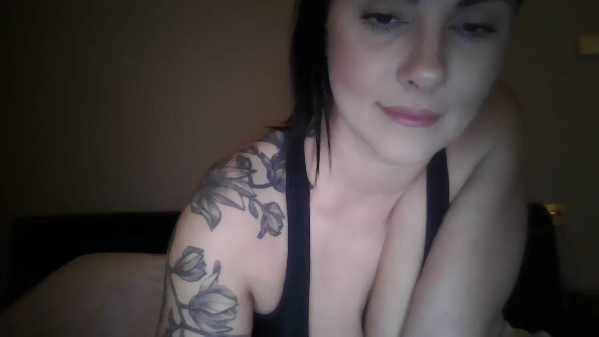 Gallery image thumbnail from FitBaby's myfreecams stream on, 02/05/2024, 16:38 image 9 of 20