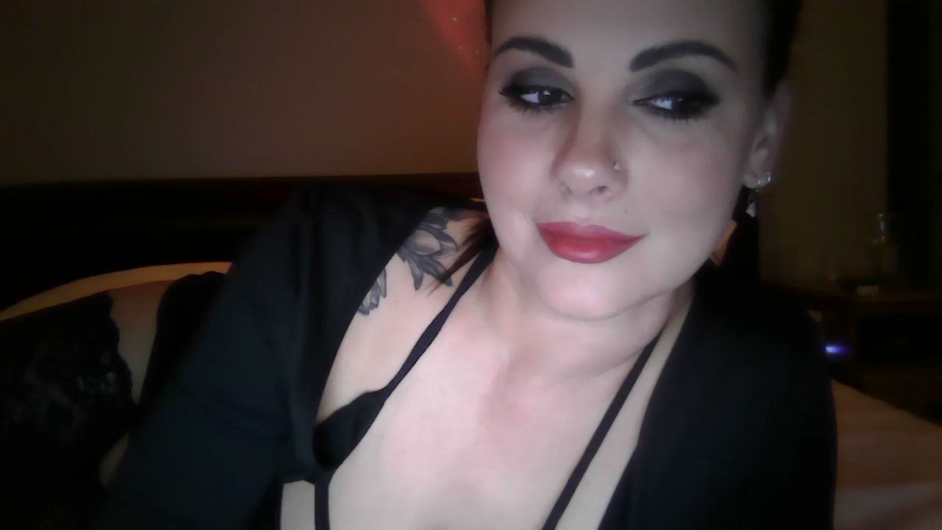Gallery image thumbnail from FitBaby's myfreecams stream on, 02/14/2024, 17:54 image 9 of 20