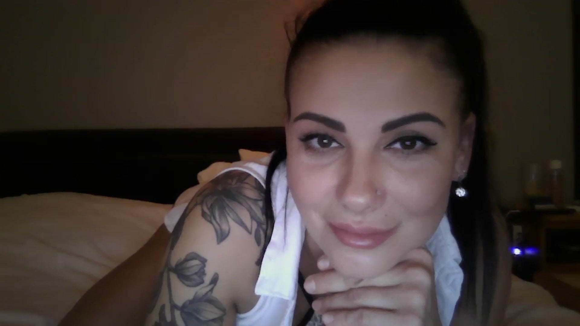 Gallery image thumbnail from FitBaby's myfreecams stream on, 02/19/2024, 15:47 image 5 of 20