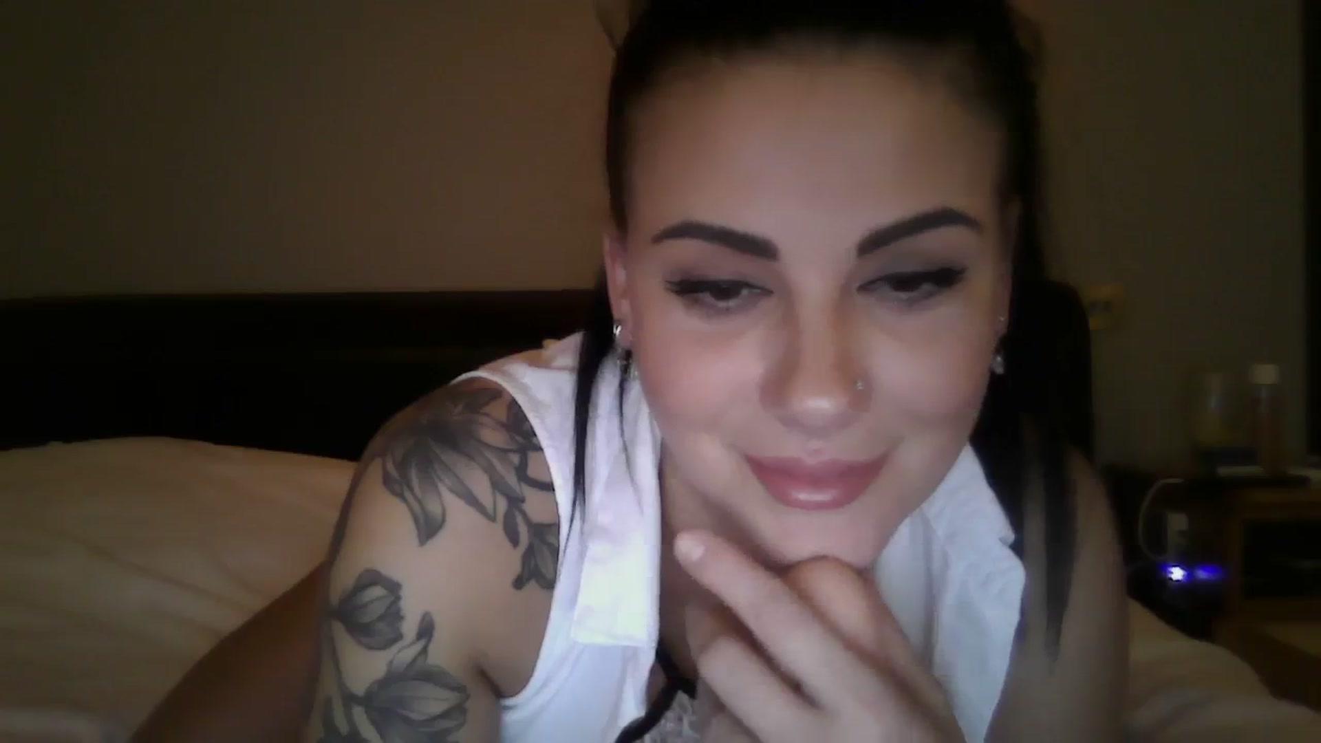 Gallery image thumbnail from FitBaby's myfreecams stream on, 02/19/2024, 15:47 image 4 of 20