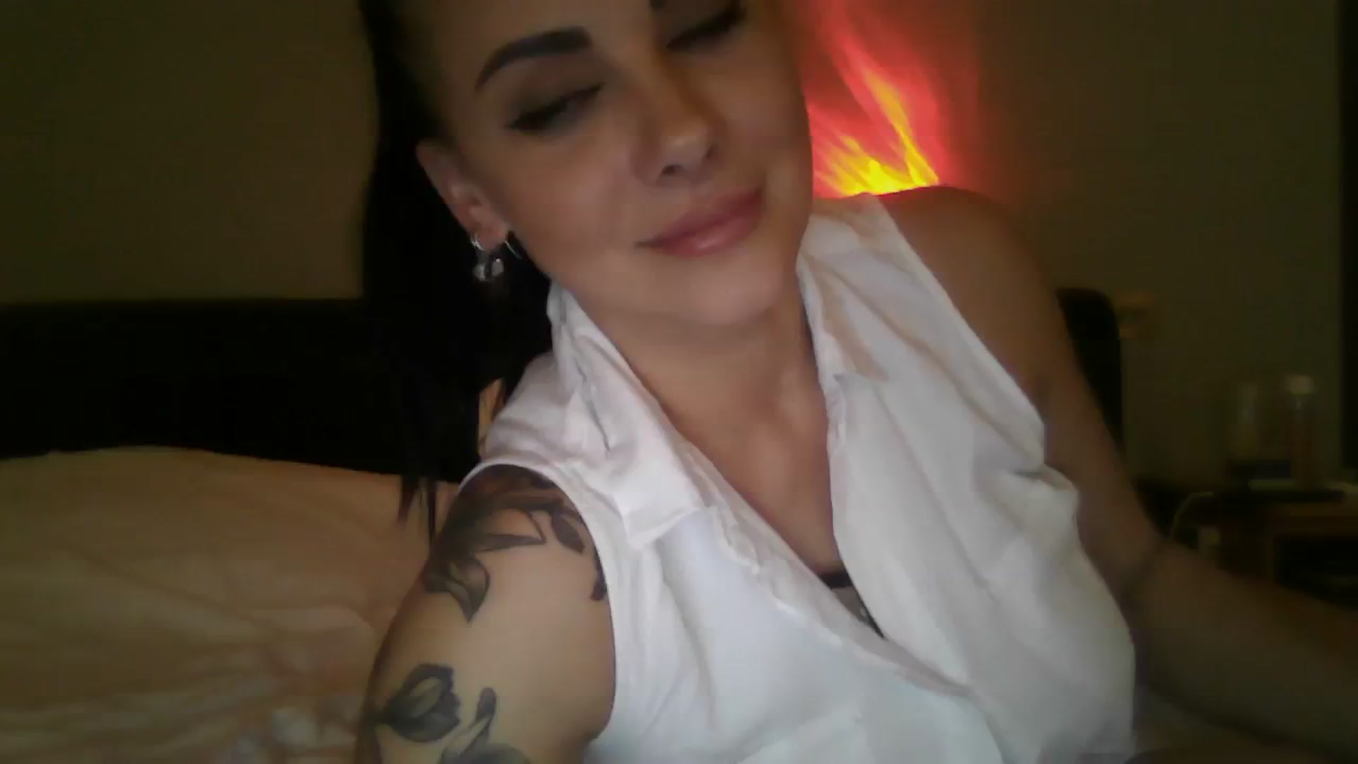 Gallery image thumbnail from FitBaby's myfreecams stream on, 02/19/2024, 15:47 image 11 of 20