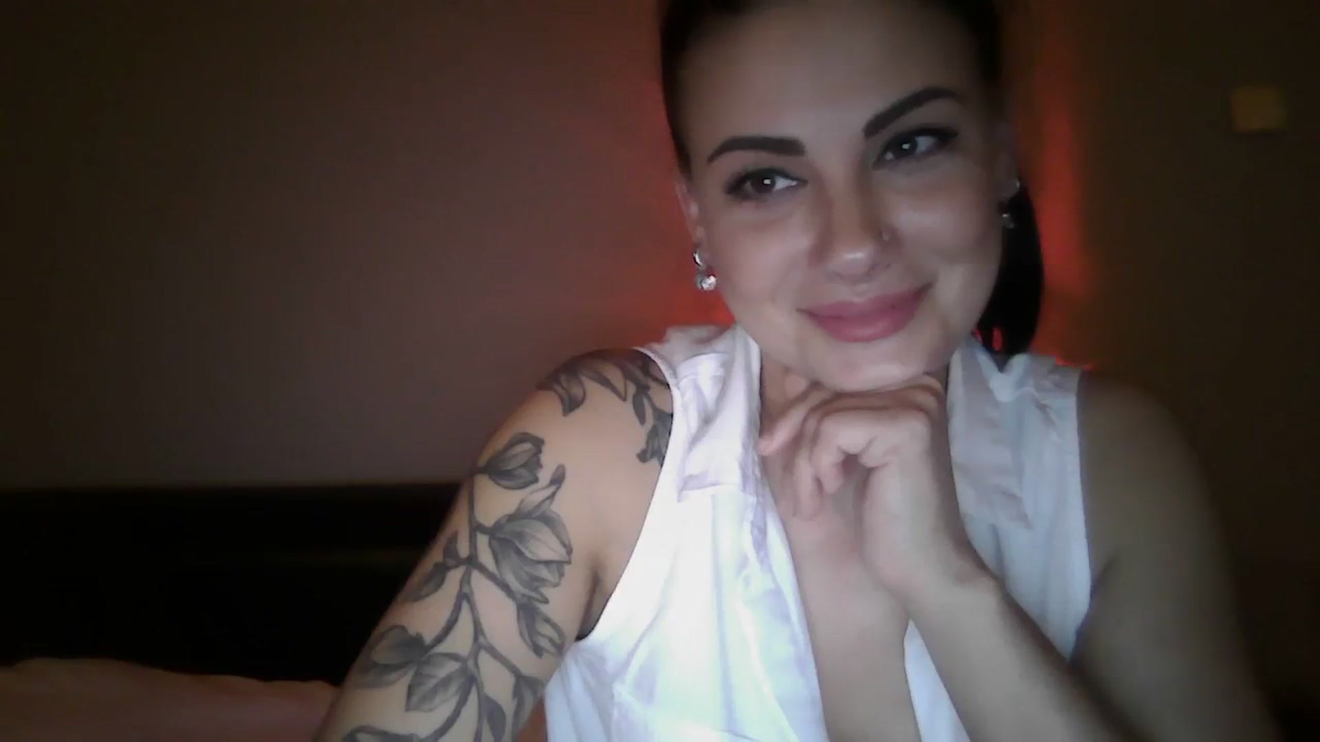 Gallery image thumbnail from FitBaby's myfreecams stream on, 02/19/2024, 18:30 image 8 of 20