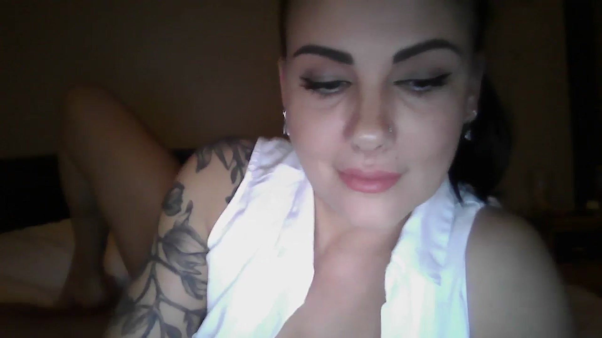 Gallery image thumbnail from FitBaby's myfreecams stream on, 02/19/2024, 18:30 image 16 of 20