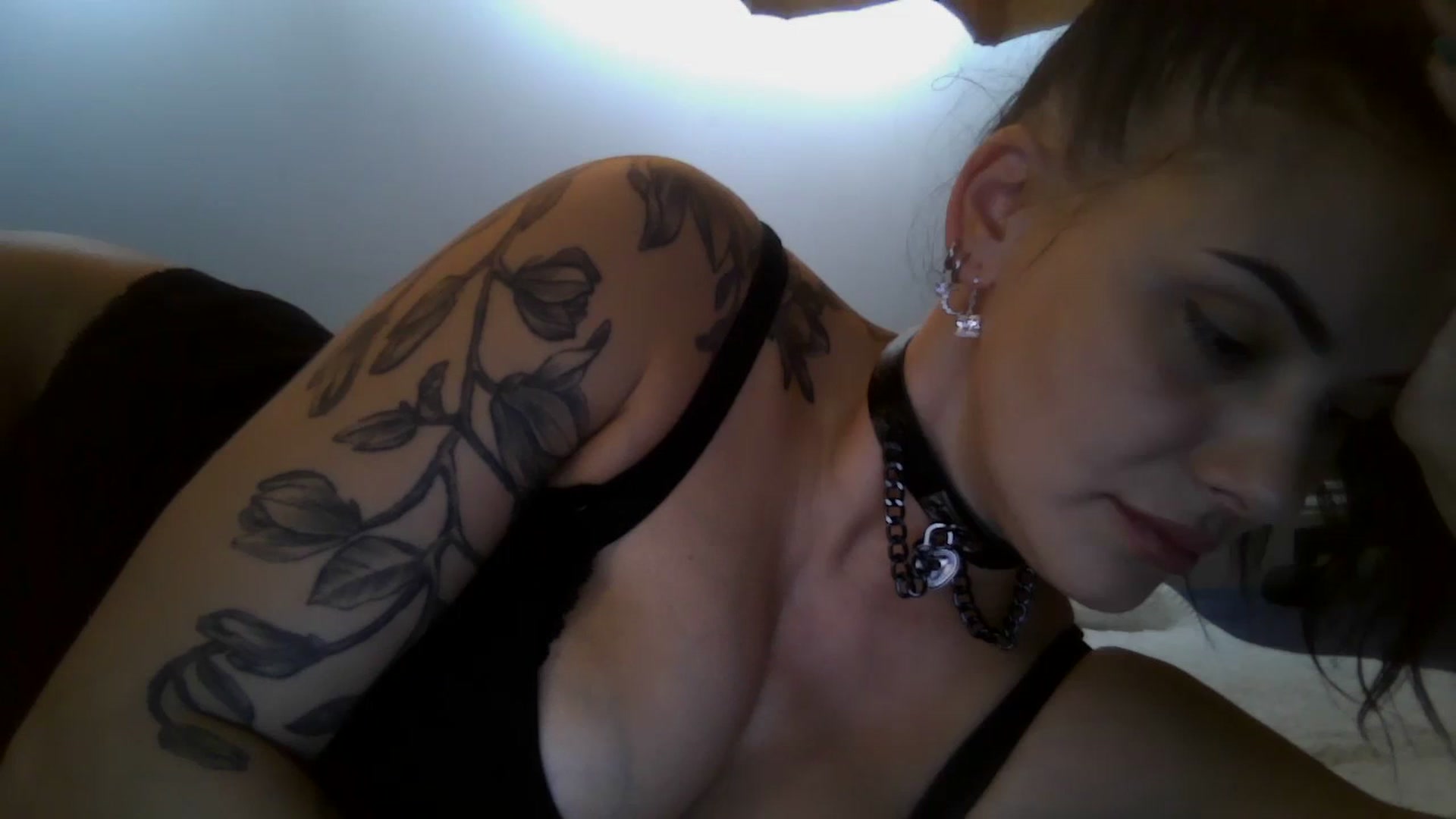 Gallery image thumbnail from FitBaby's myfreecams stream on, 02/27/2024, 14:03 image 4 of 20