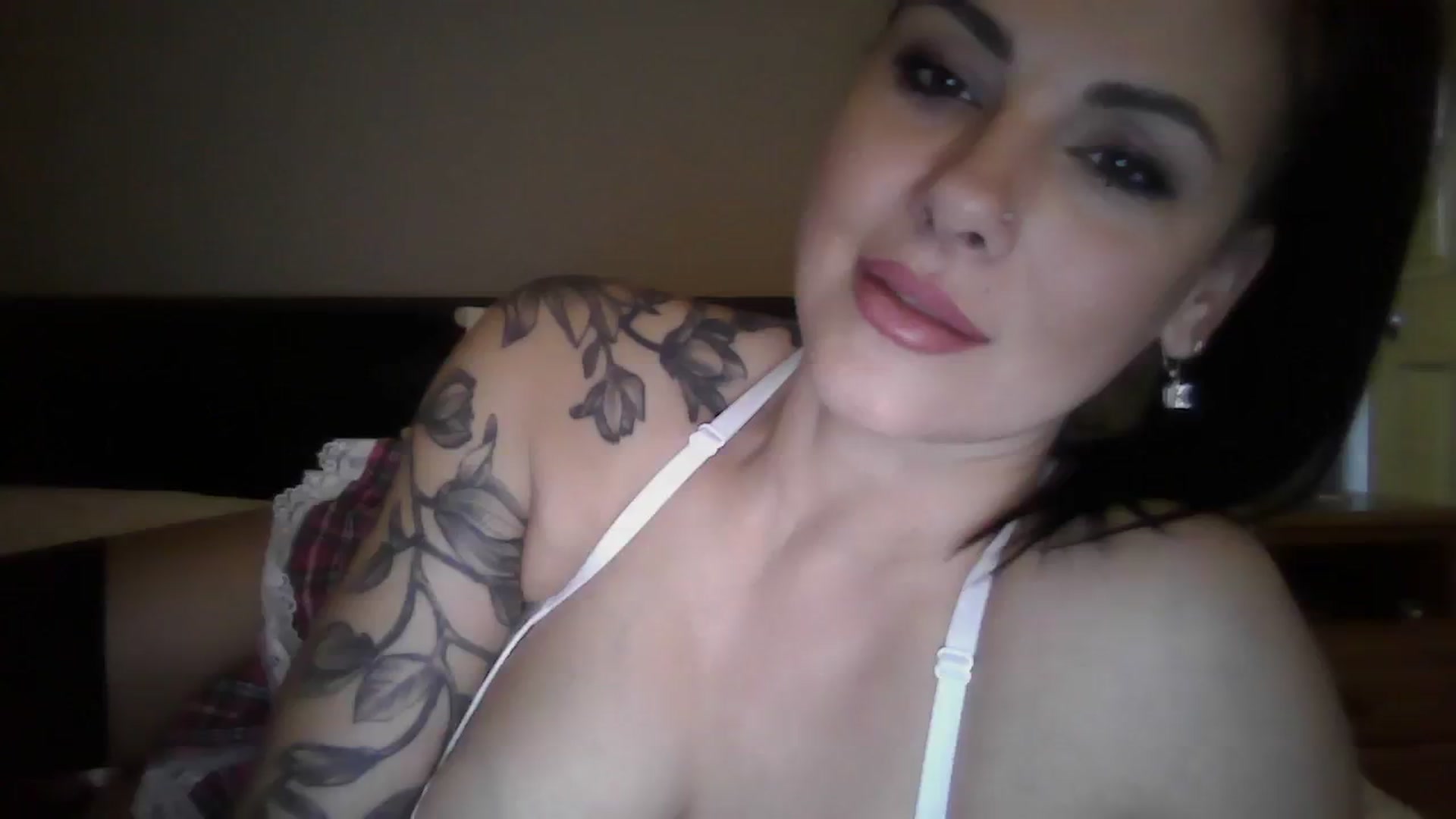 Gallery image thumbnail from FitBaby's myfreecams stream on, 03/07/2024, 16:41 image 6 of 20