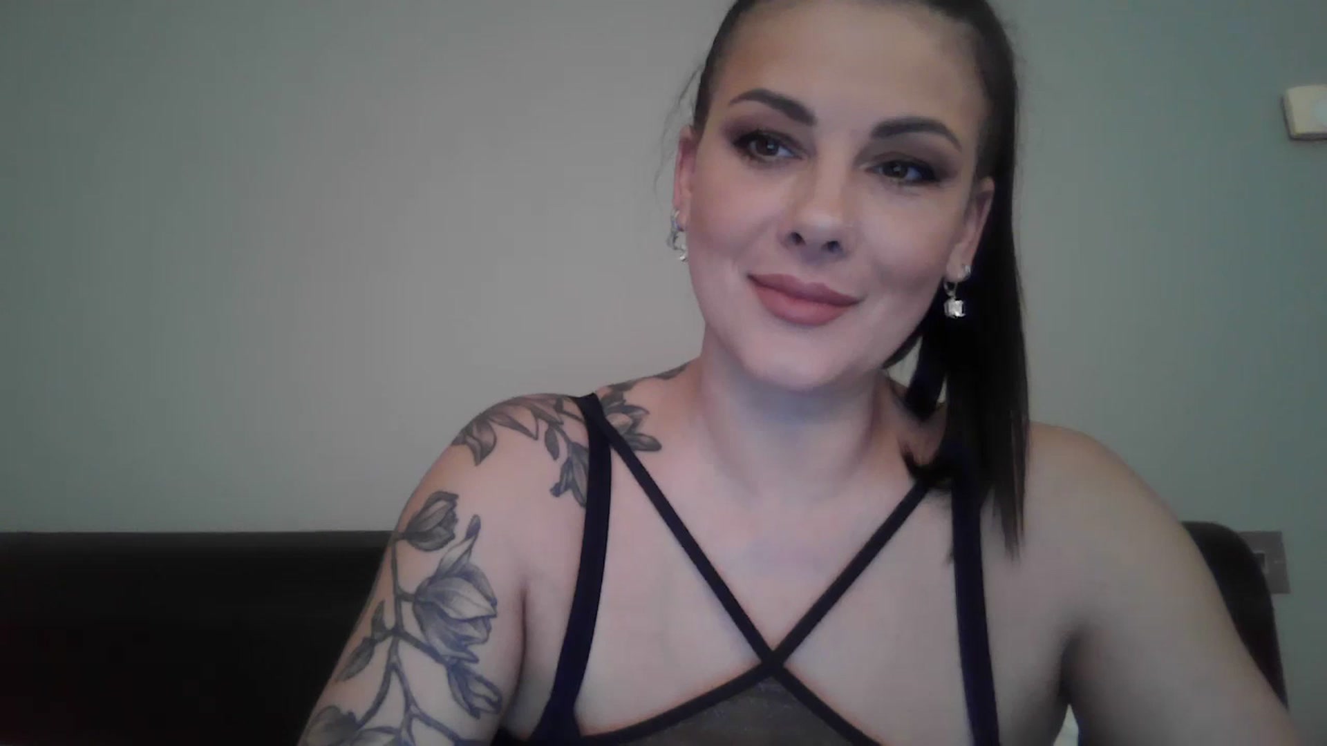 Gallery image thumbnail from FitBaby's myfreecams stream on, 03/08/2024, 15:38 image 7 of 20