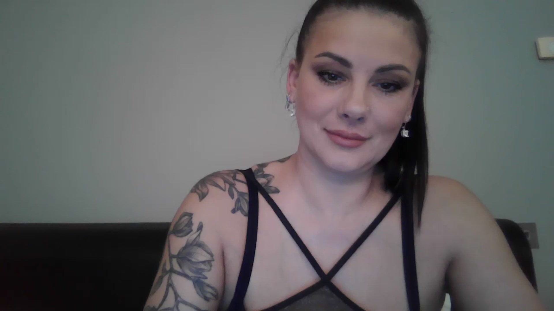 Gallery image thumbnail from FitBaby's myfreecams stream on, 03/08/2024, 15:38 image 6 of 20