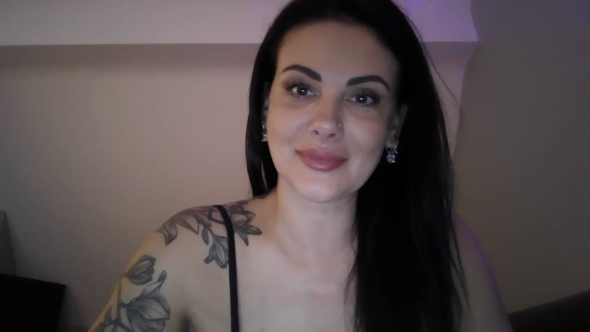 Gallery image thumbnail from FitBaby's myfreecams stream on, 04/24/2024, 14:48 image 19 of 20