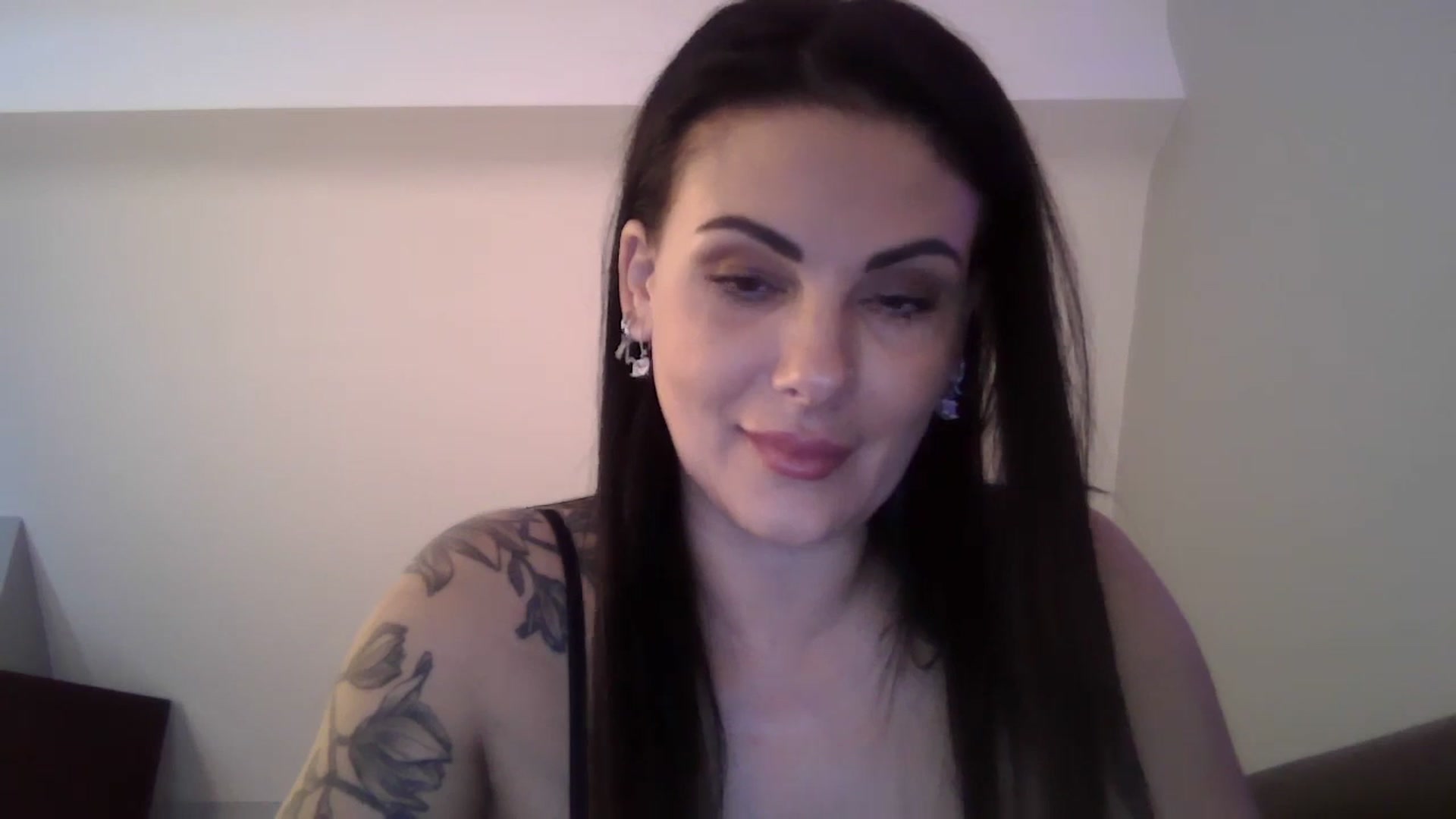 Gallery image thumbnail from FitBaby's myfreecams stream on, 04/24/2024, 14:48 image 14 of 20