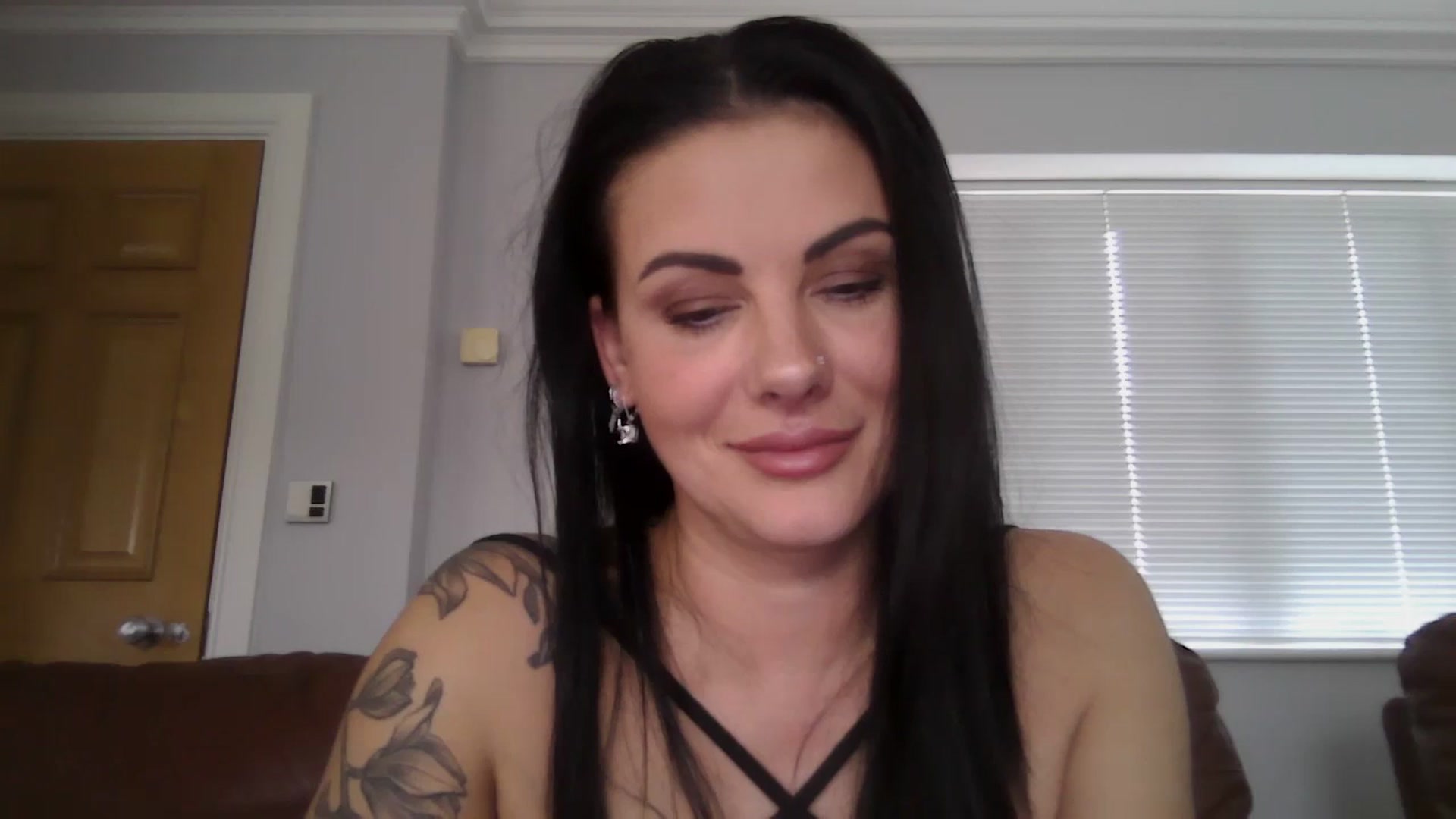 Gallery image thumbnail from FitBaby's myfreecams stream on, 04/26/2024, 14:27 image 6 of 20