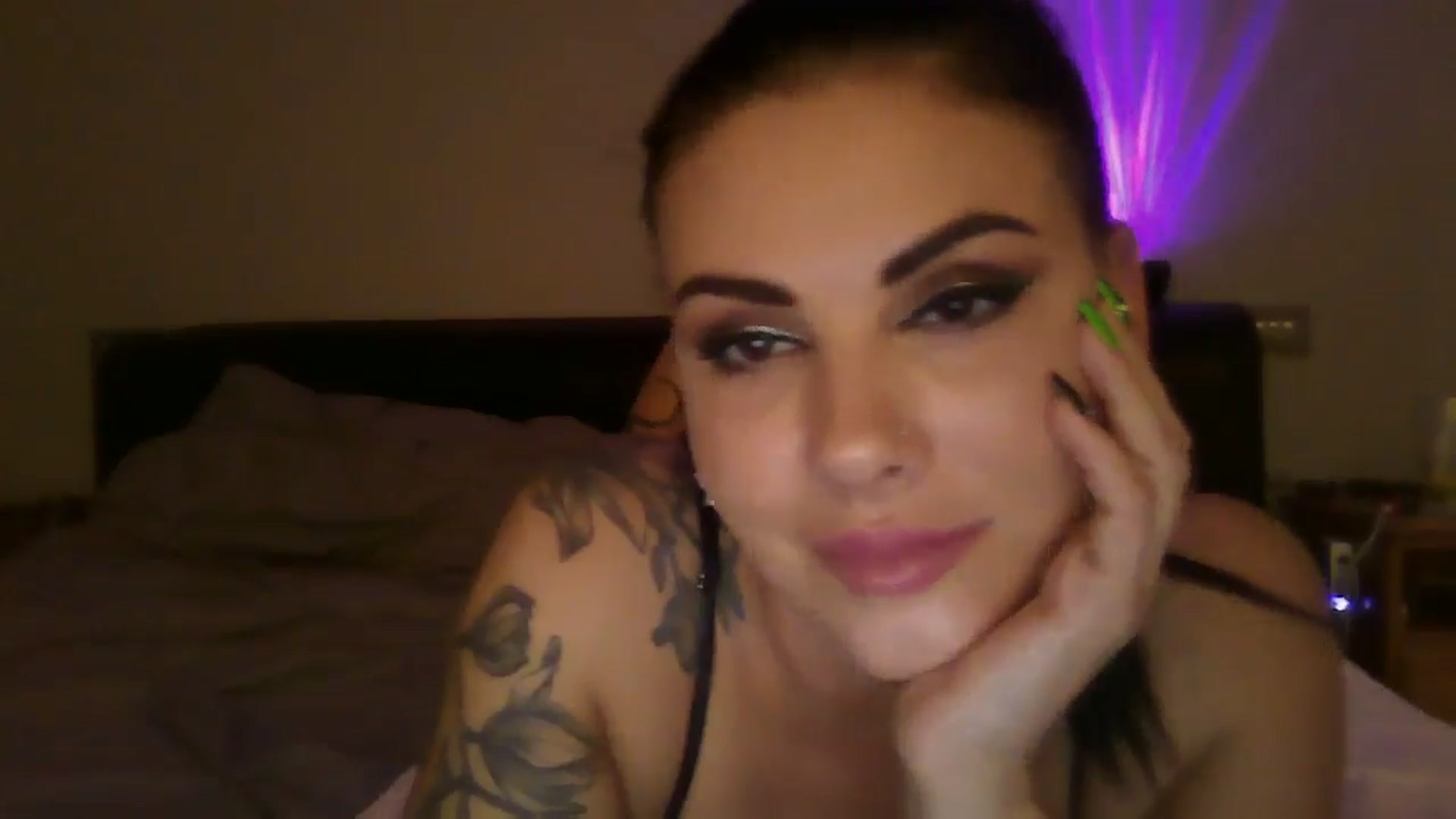 Gallery image thumbnail from FitBaby's myfreecams stream on, 04/29/2024, 17:02 image 6 of 20