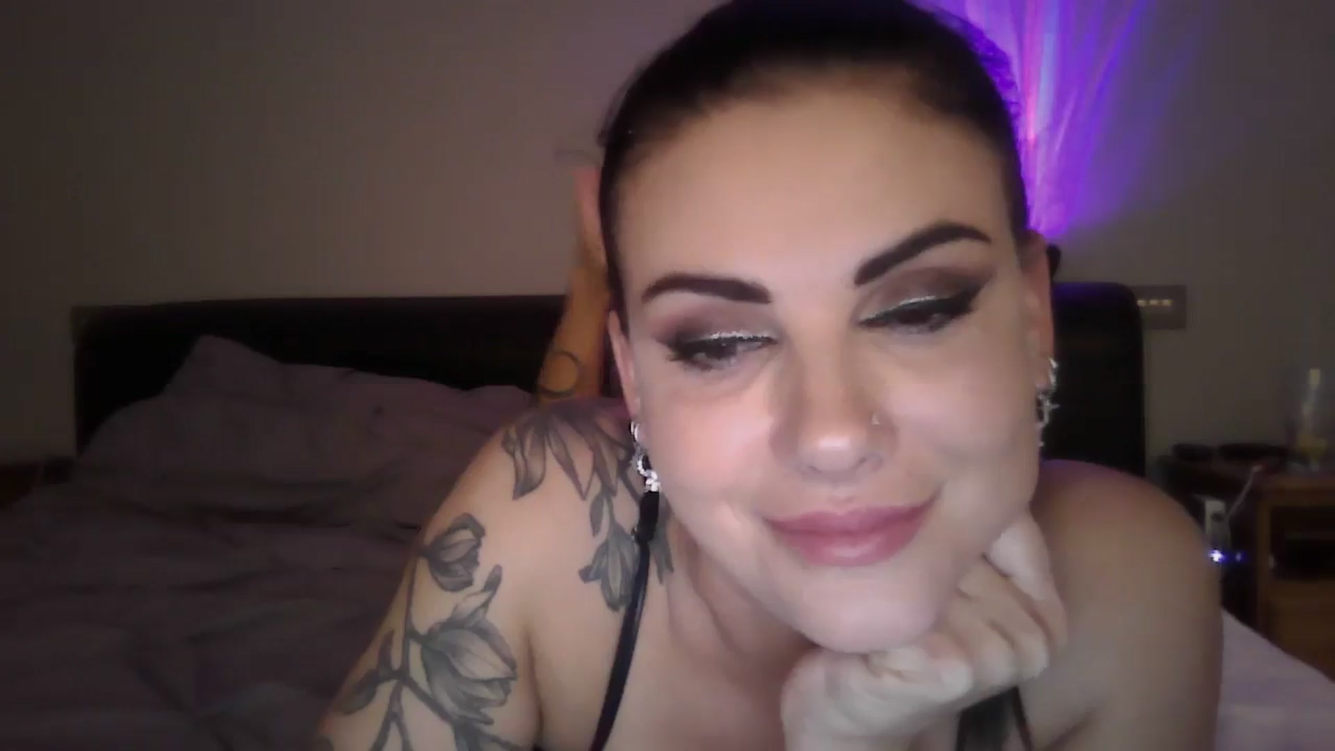 Gallery image thumbnail from FitBaby's myfreecams stream on, 04/29/2024, 17:02 image 7 of 20