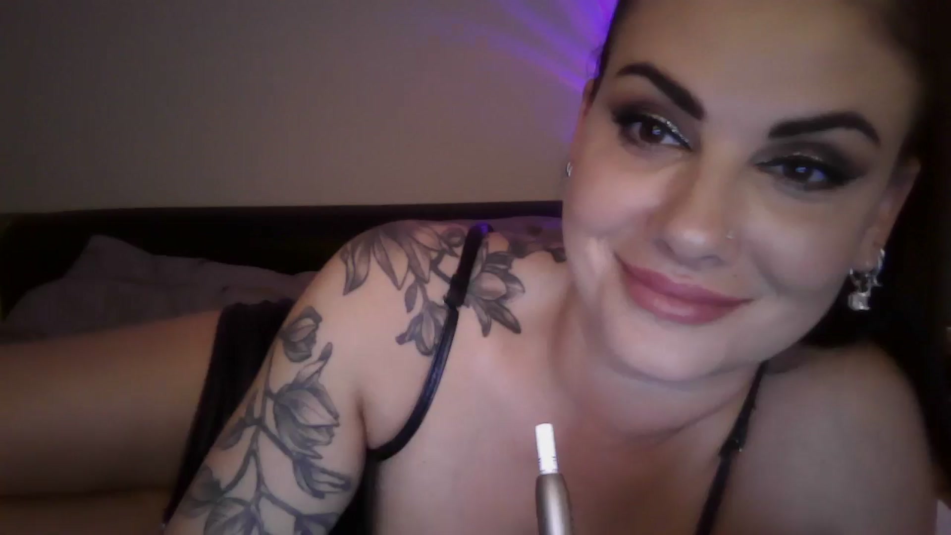 Gallery image thumbnail from FitBaby's myfreecams stream on, 04/29/2024, 17:02 image 4 of 20