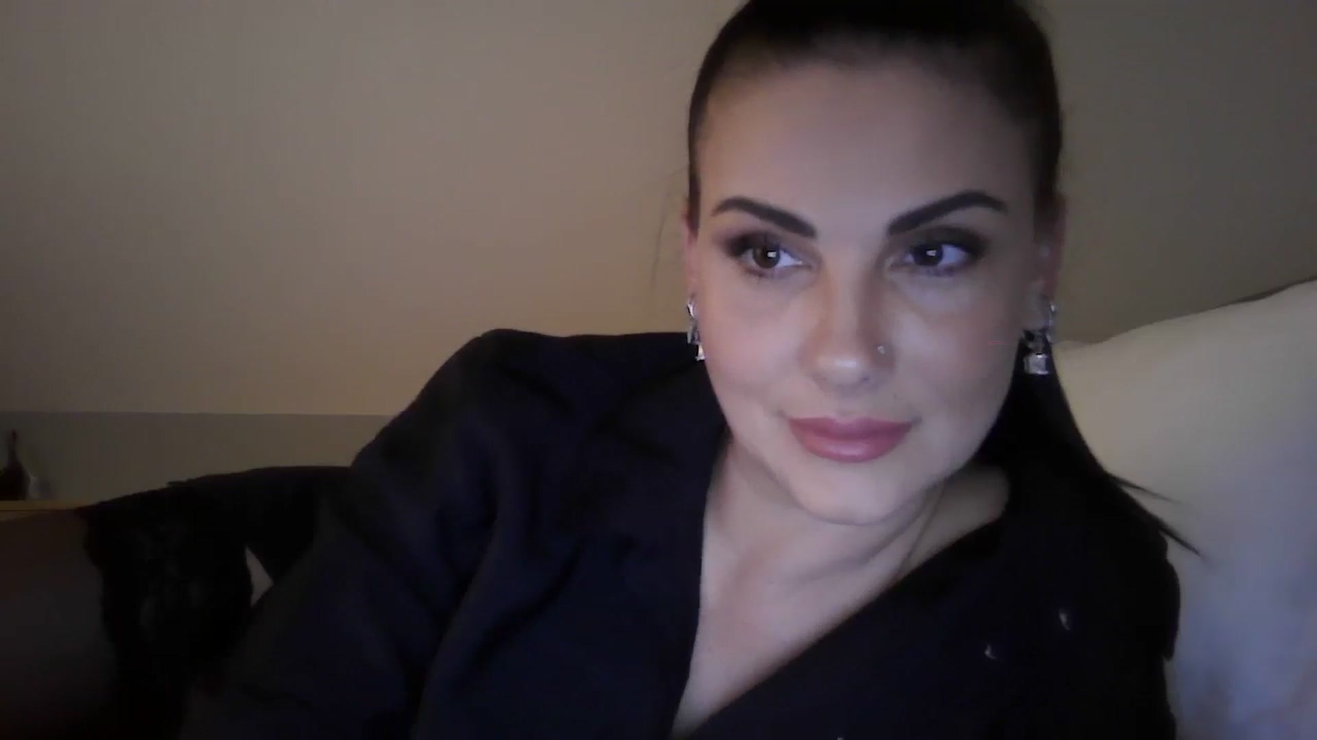 Gallery image thumbnail from FitBaby's myfreecams stream on, 05/08/2024, 14:57 image 4 of 20