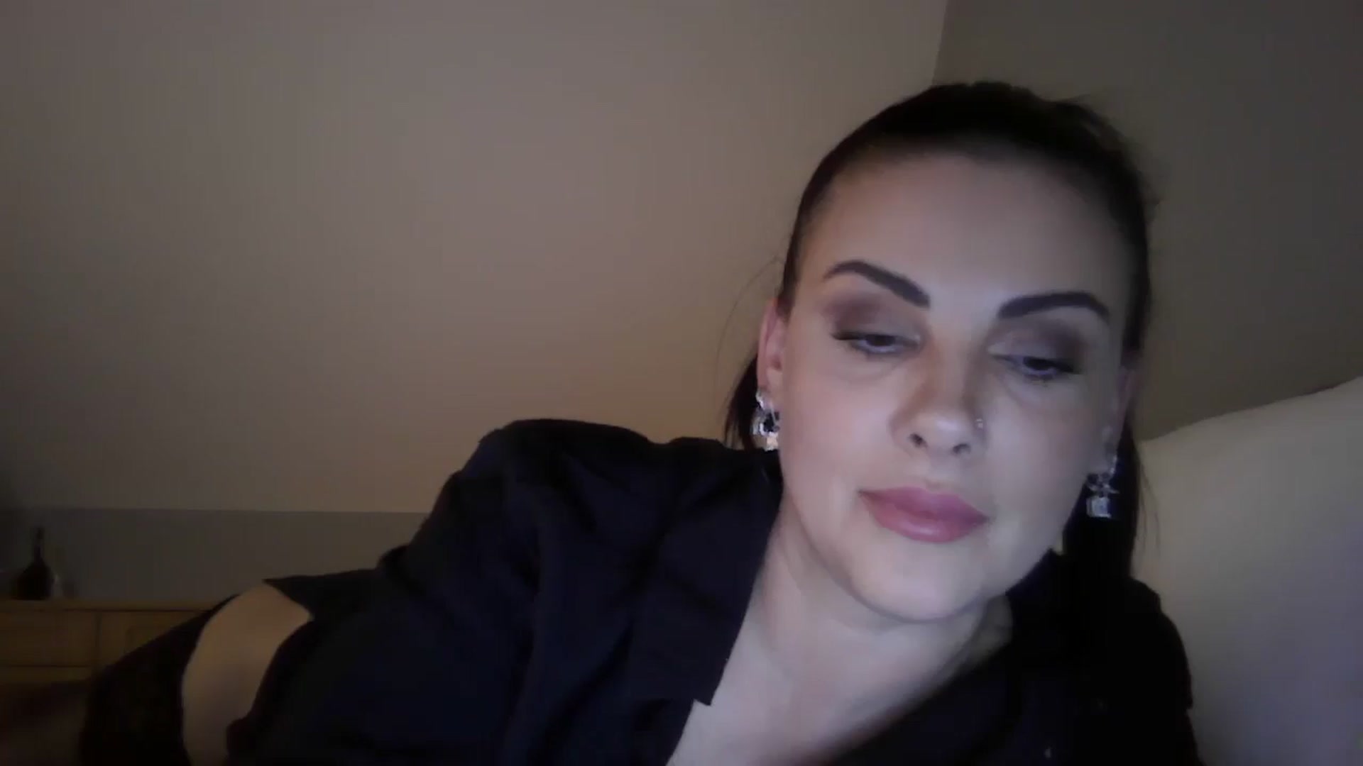 Gallery image thumbnail from FitBaby's myfreecams stream on, 05/08/2024, 14:57 image 2 of 20