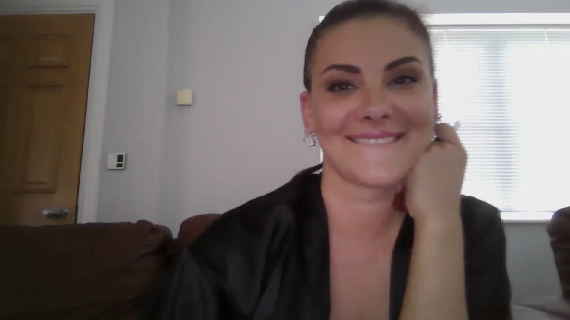 Gallery image thumbnail from FitBaby's myfreecams stream on, 05/22/2024, 11:37 image 8 of 20