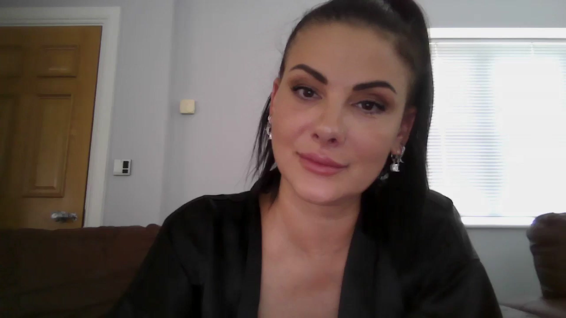 Gallery image thumbnail from FitBaby's myfreecams stream on, 05/22/2024, 13:02 image 4 of 20