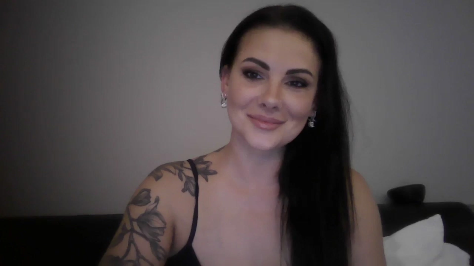 Gallery image thumbnail from FitBaby's myfreecams stream on, 06/18/2024, 14:17 image 20 of 20
