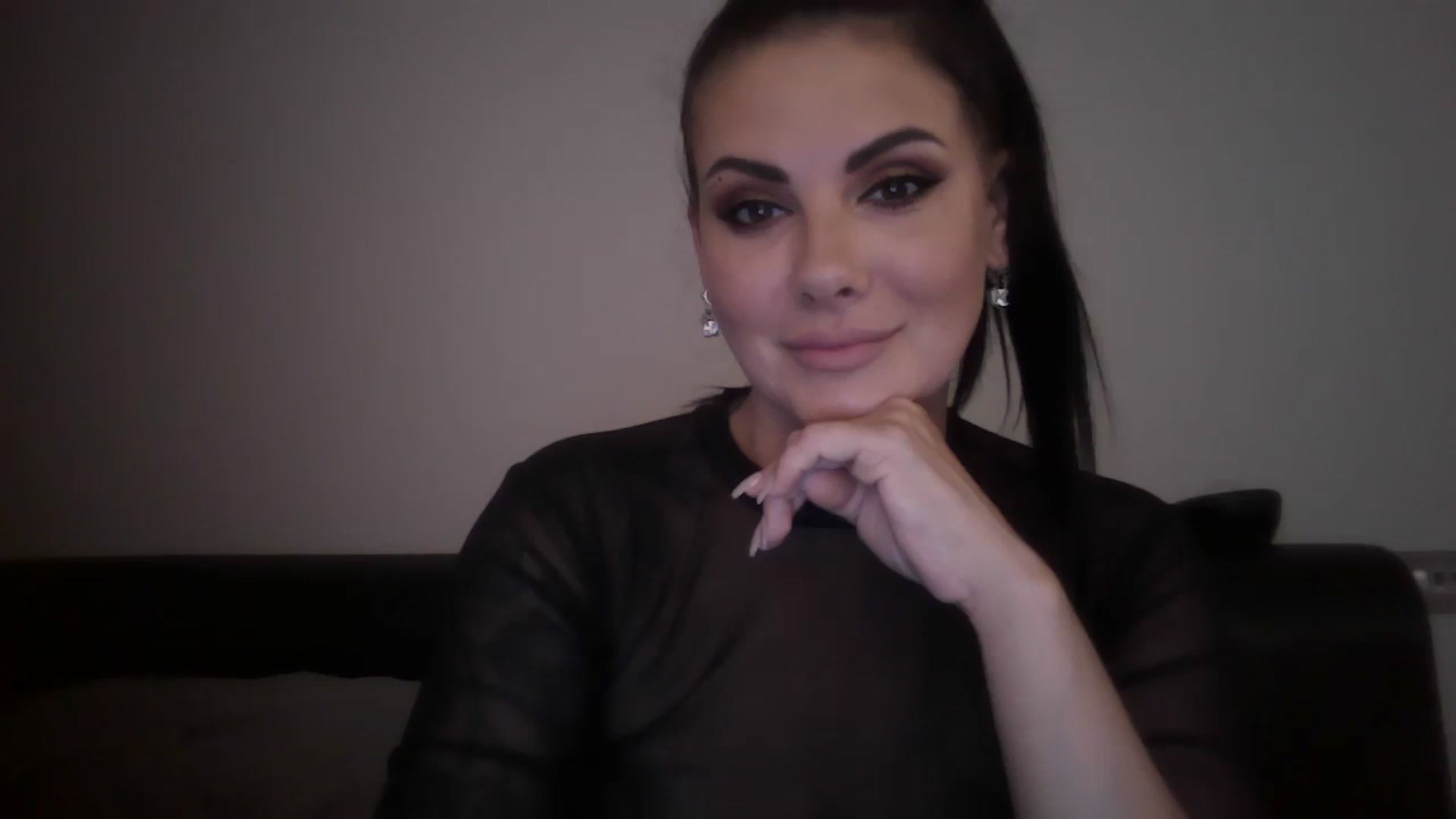 Gallery image thumbnail from FitBaby's myfreecams stream on, 06/19/2024, 13:48 image 3 of 20