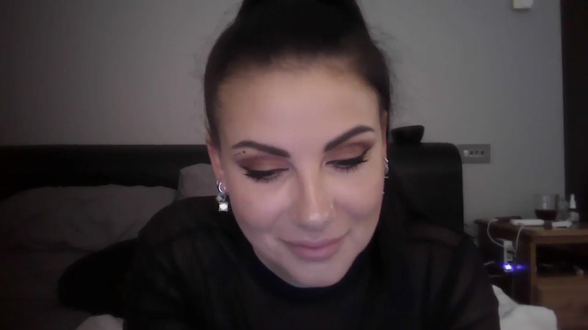 Gallery image thumbnail from FitBaby's myfreecams stream on, 06/19/2024, 13:48 image 12 of 20