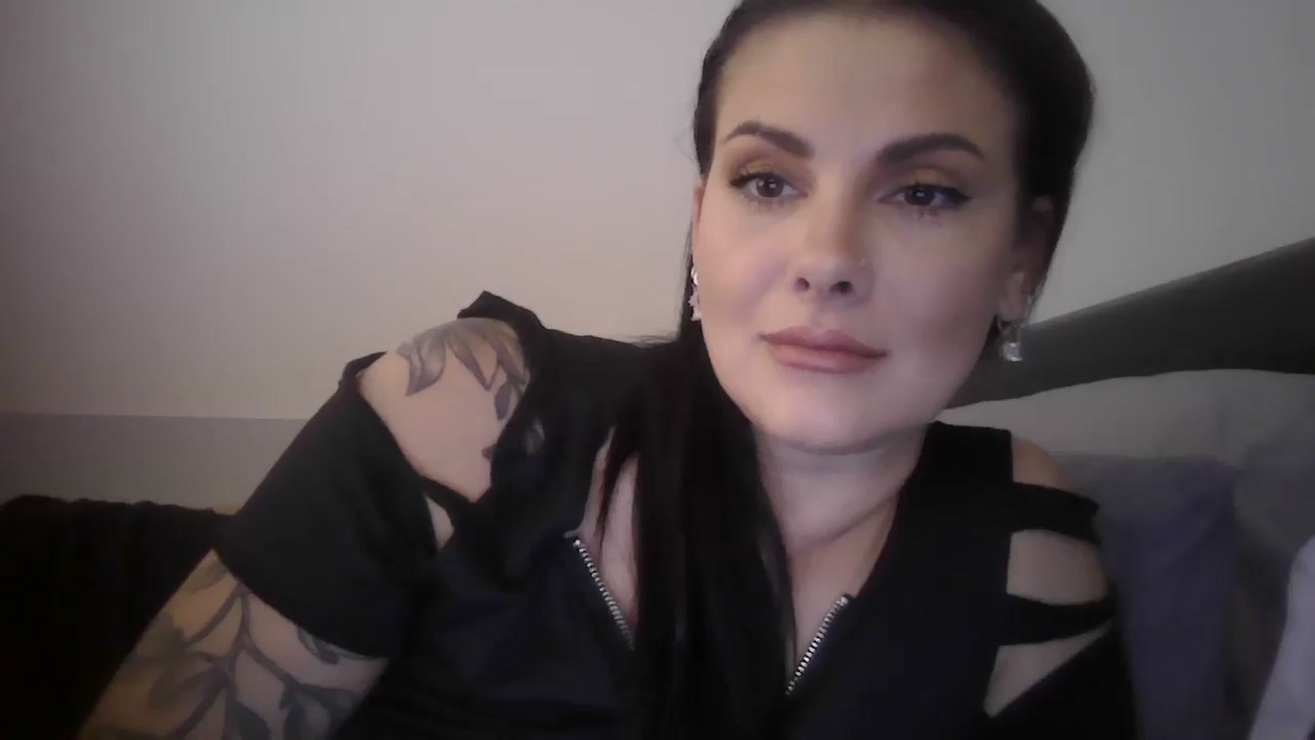 Gallery image thumbnail from FitBaby's myfreecams stream on, 06/20/2024, 13:26 image 19 of 20