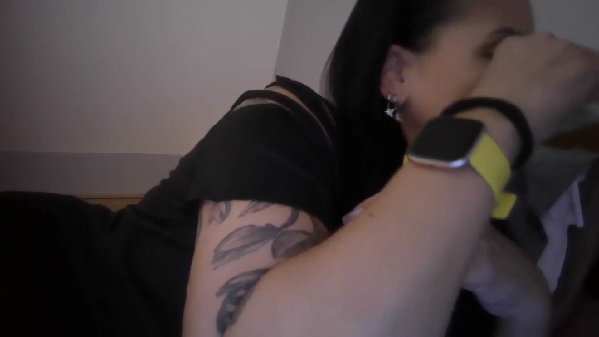 Gallery image thumbnail from FitBaby's myfreecams stream on, 06/20/2024, 13:26 image 14 of 20