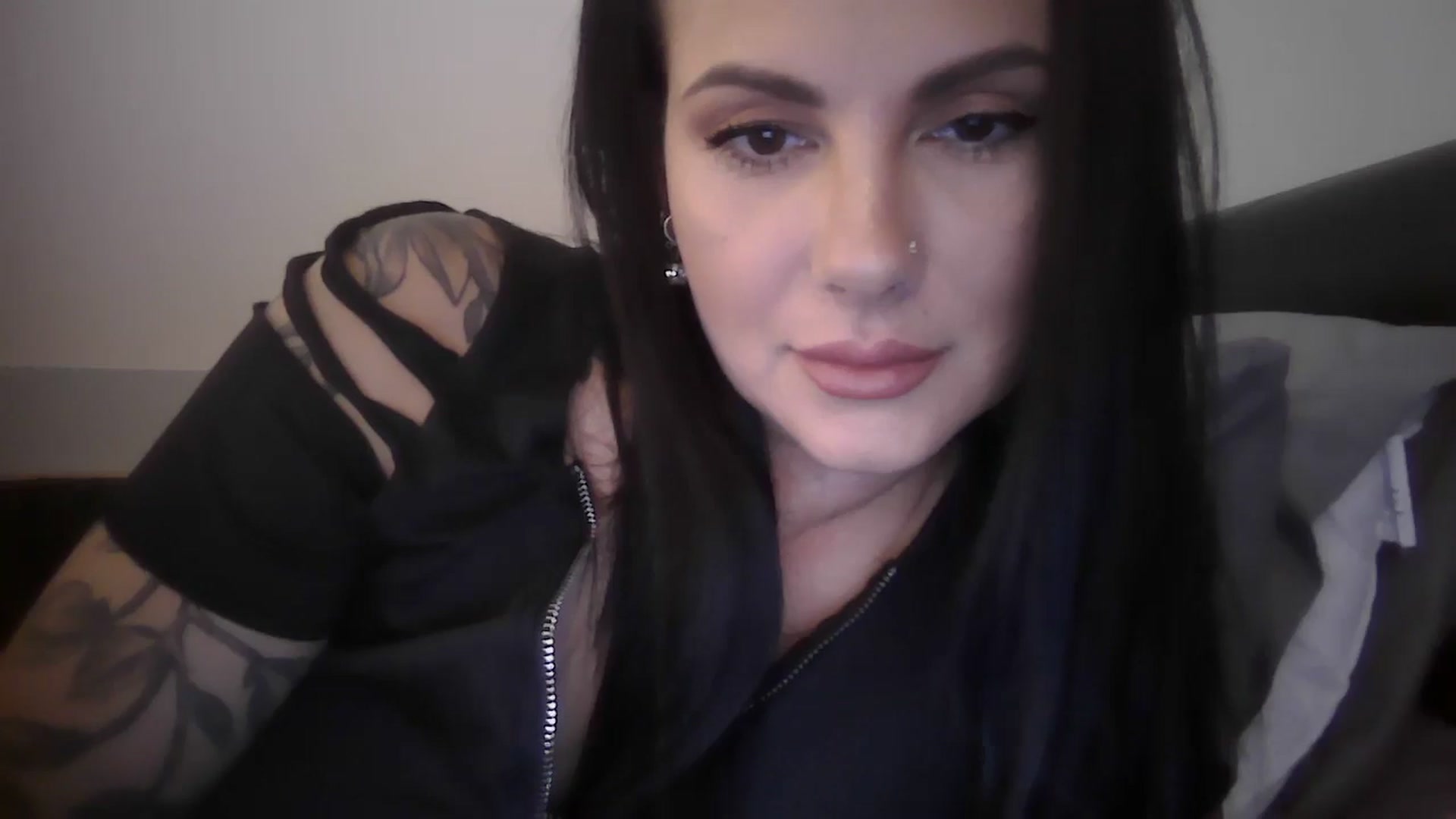 Gallery image thumbnail from FitBaby's myfreecams stream on, 06/20/2024, 13:26 image 11 of 20